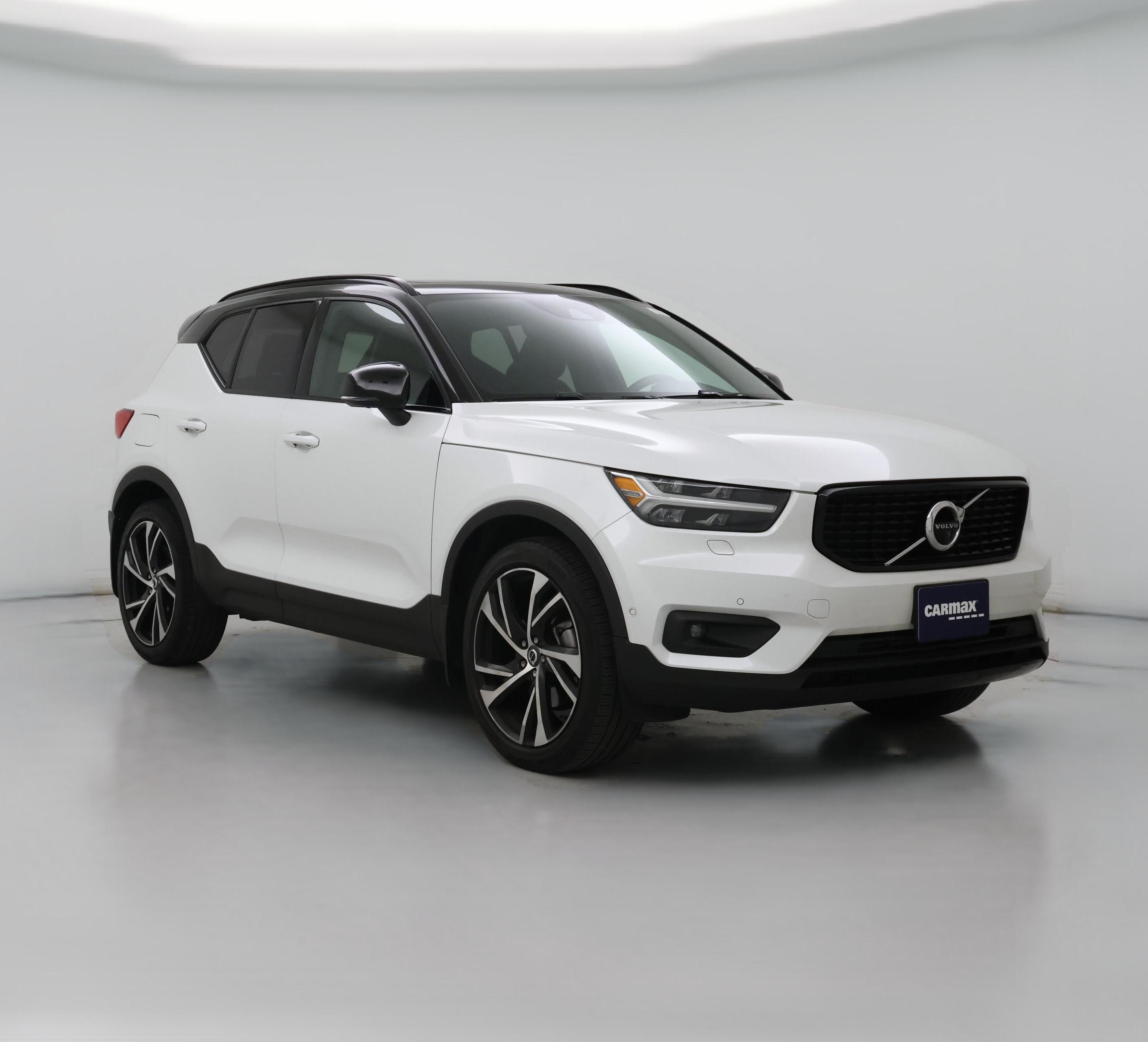 Thumbnail: 2022 Volvo XC40 - 1