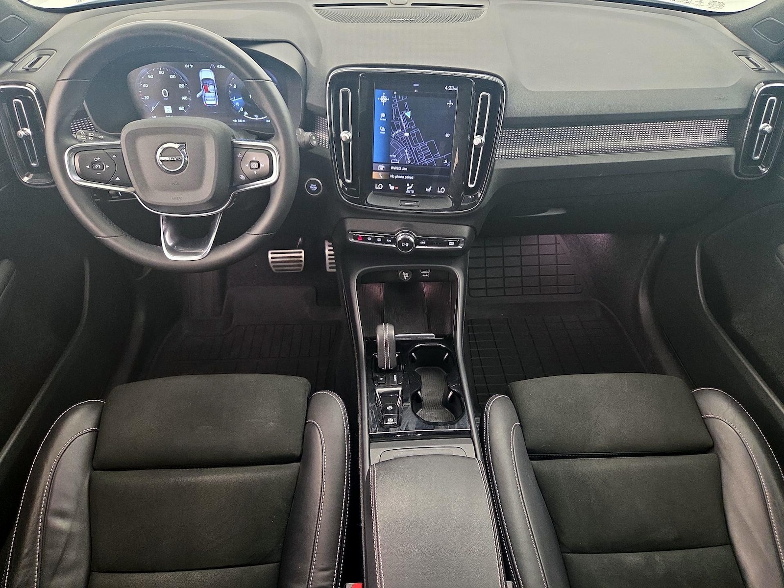 2022 Volvo XC40 R-Design - Photo 10