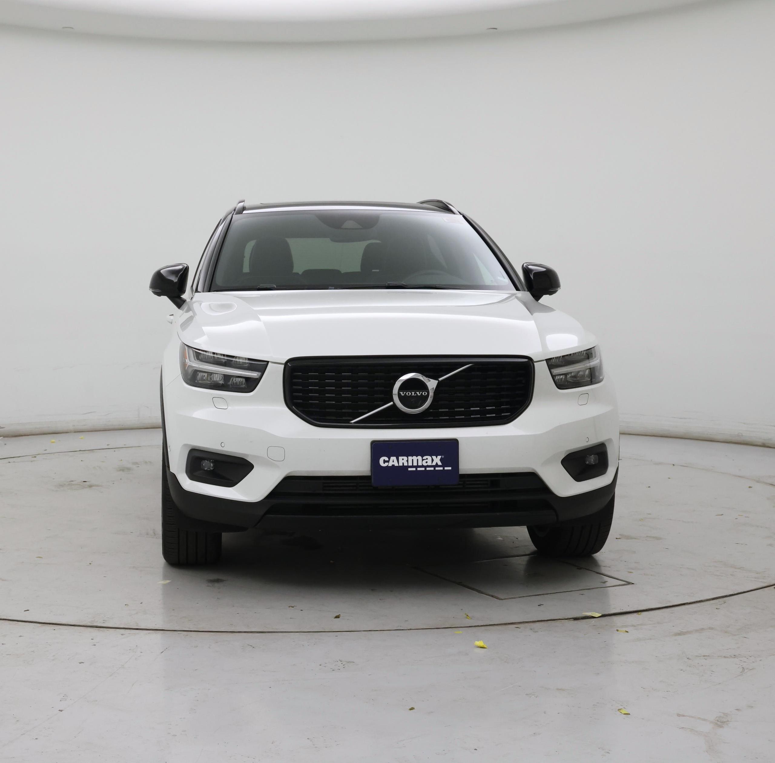 Thumbnail: 2022 Volvo XC40 - 5