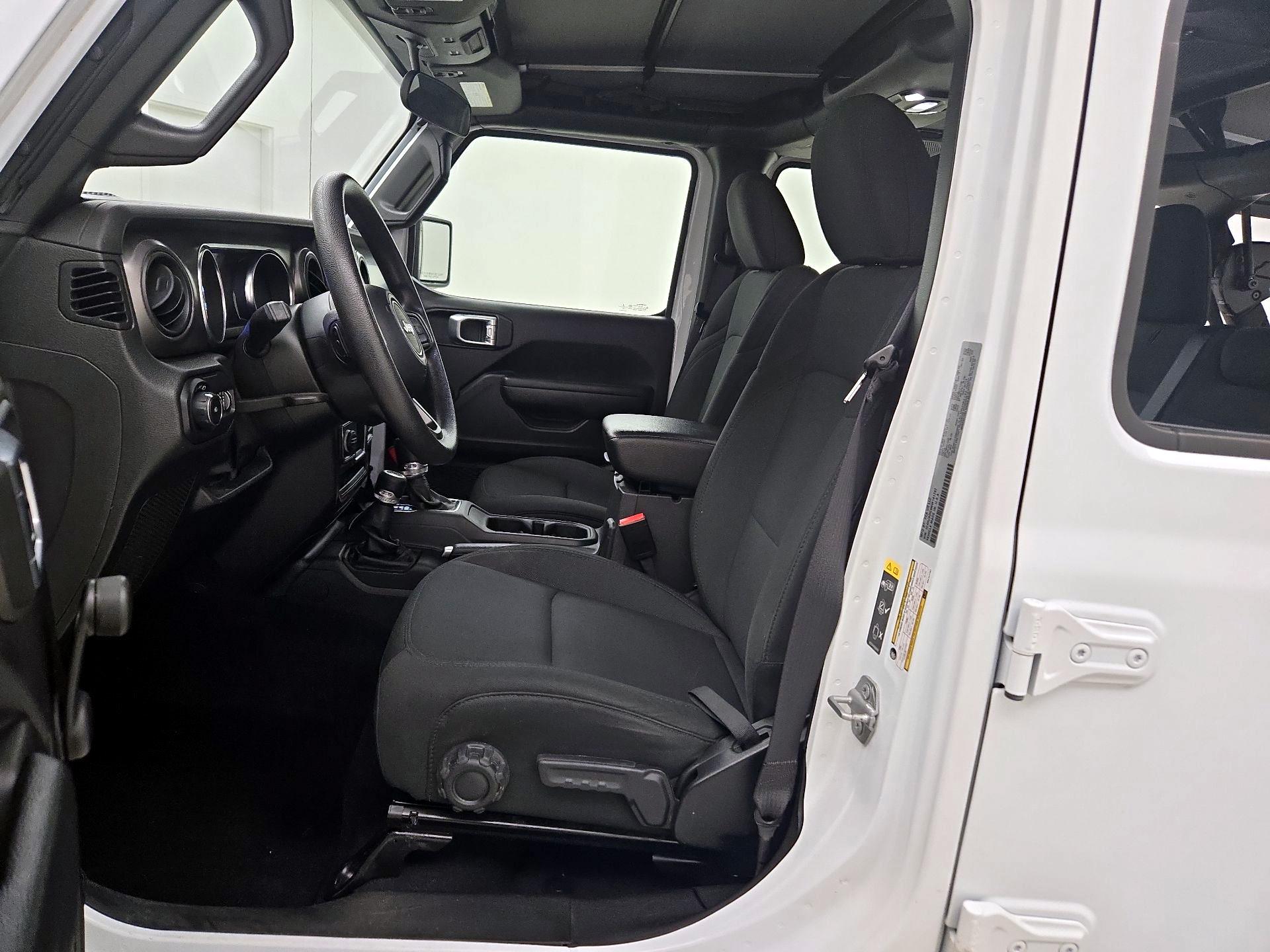 Thumbnail: 2022 Jeep Wrangler - 11
