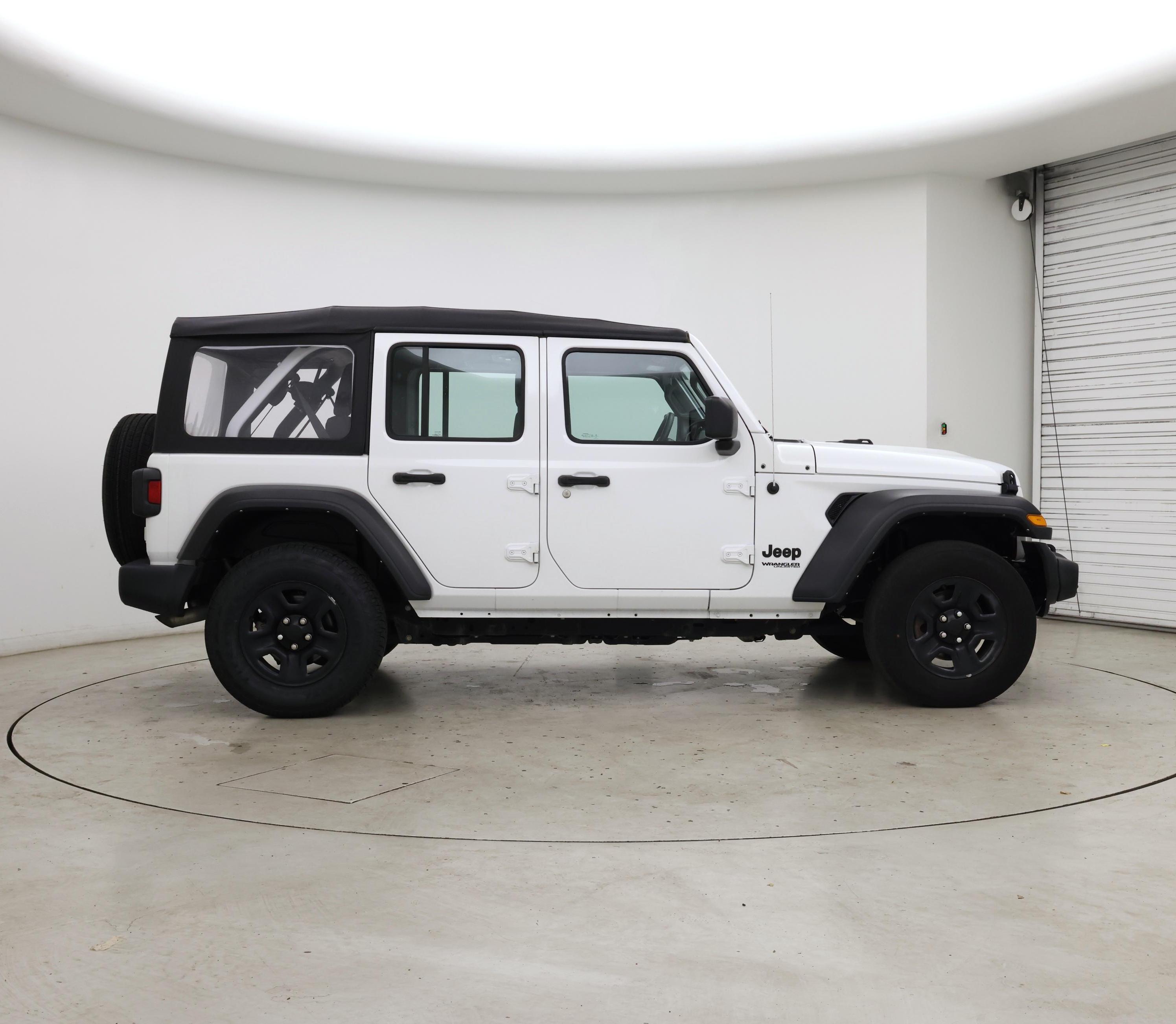 Thumbnail: 2022 Jeep Wrangler - 7