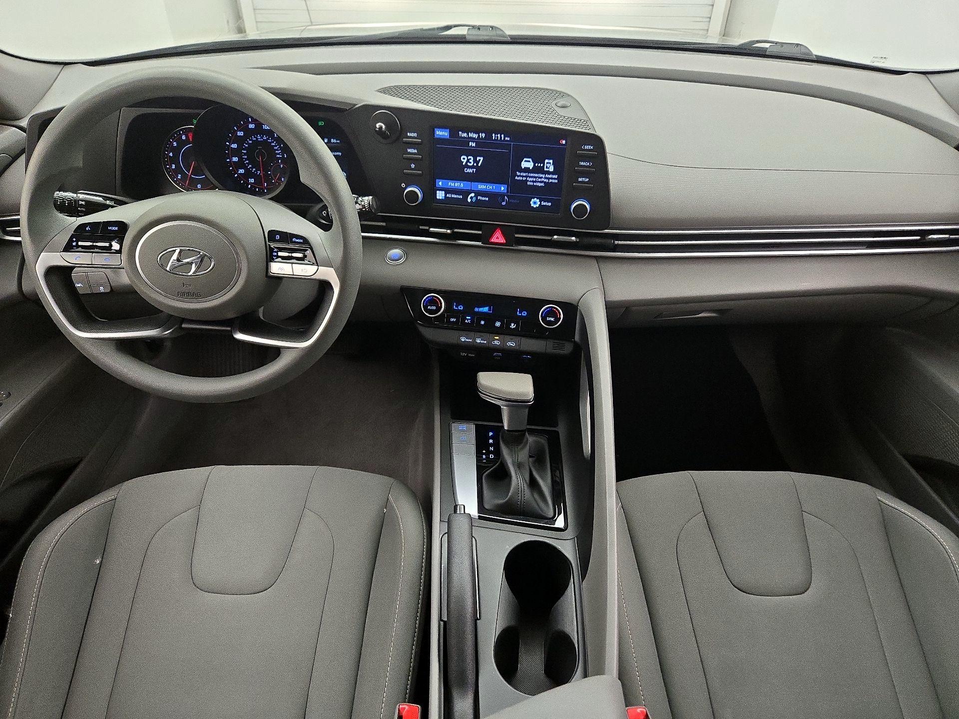 Thumbnail: 2022 Hyundai Elantra - 9