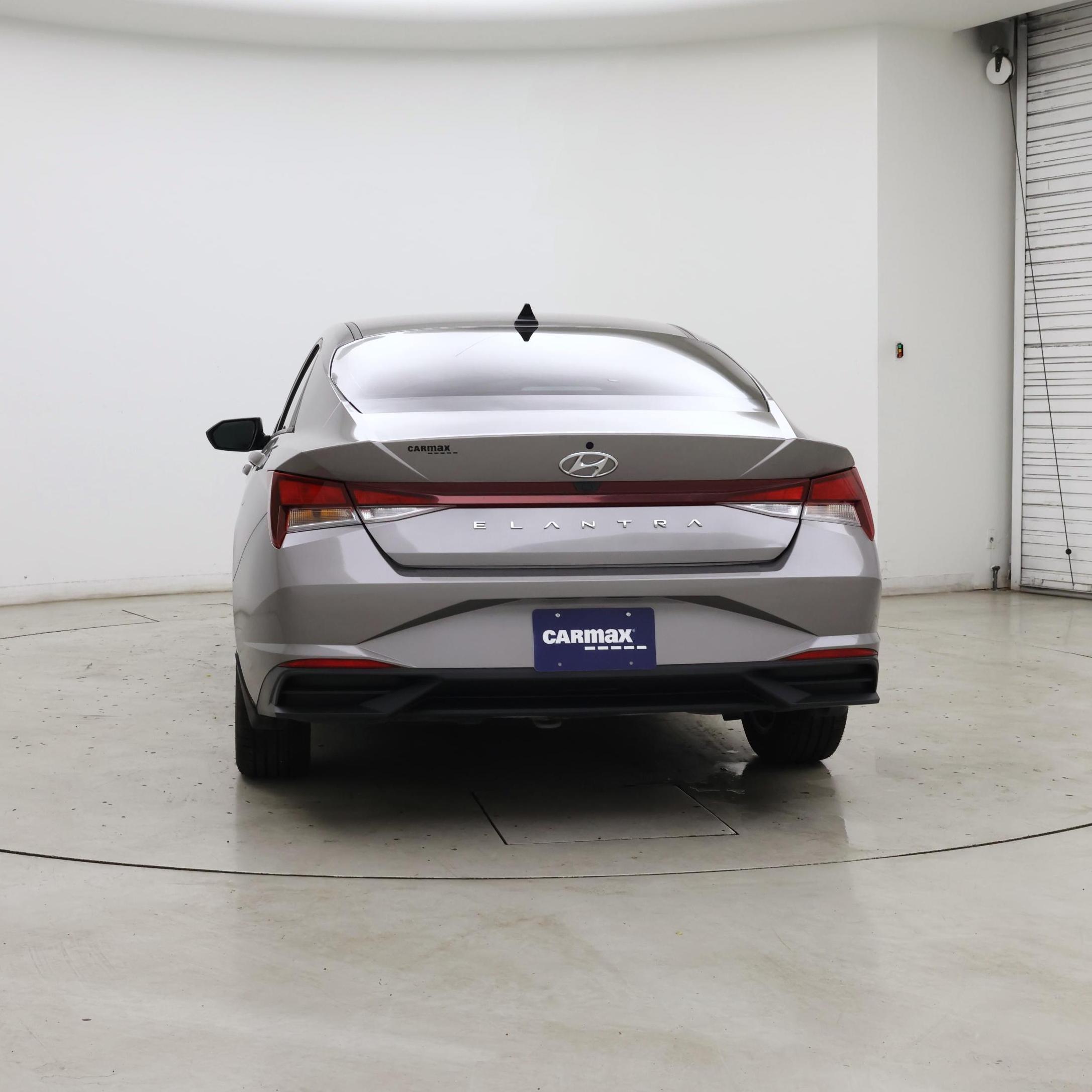 Thumbnail: 2022 Hyundai Elantra - 6
