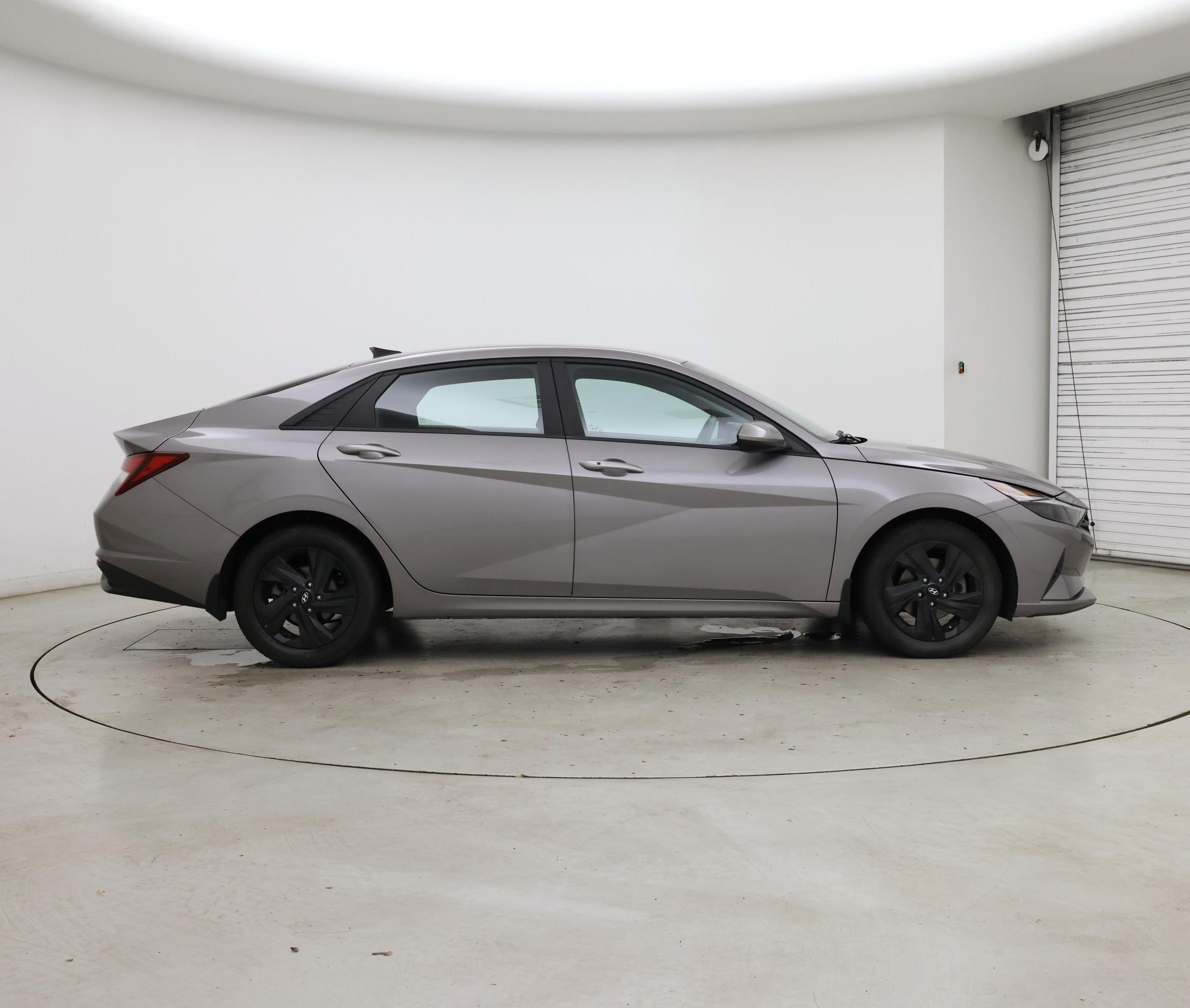 Thumbnail: 2022 Hyundai Elantra - 7