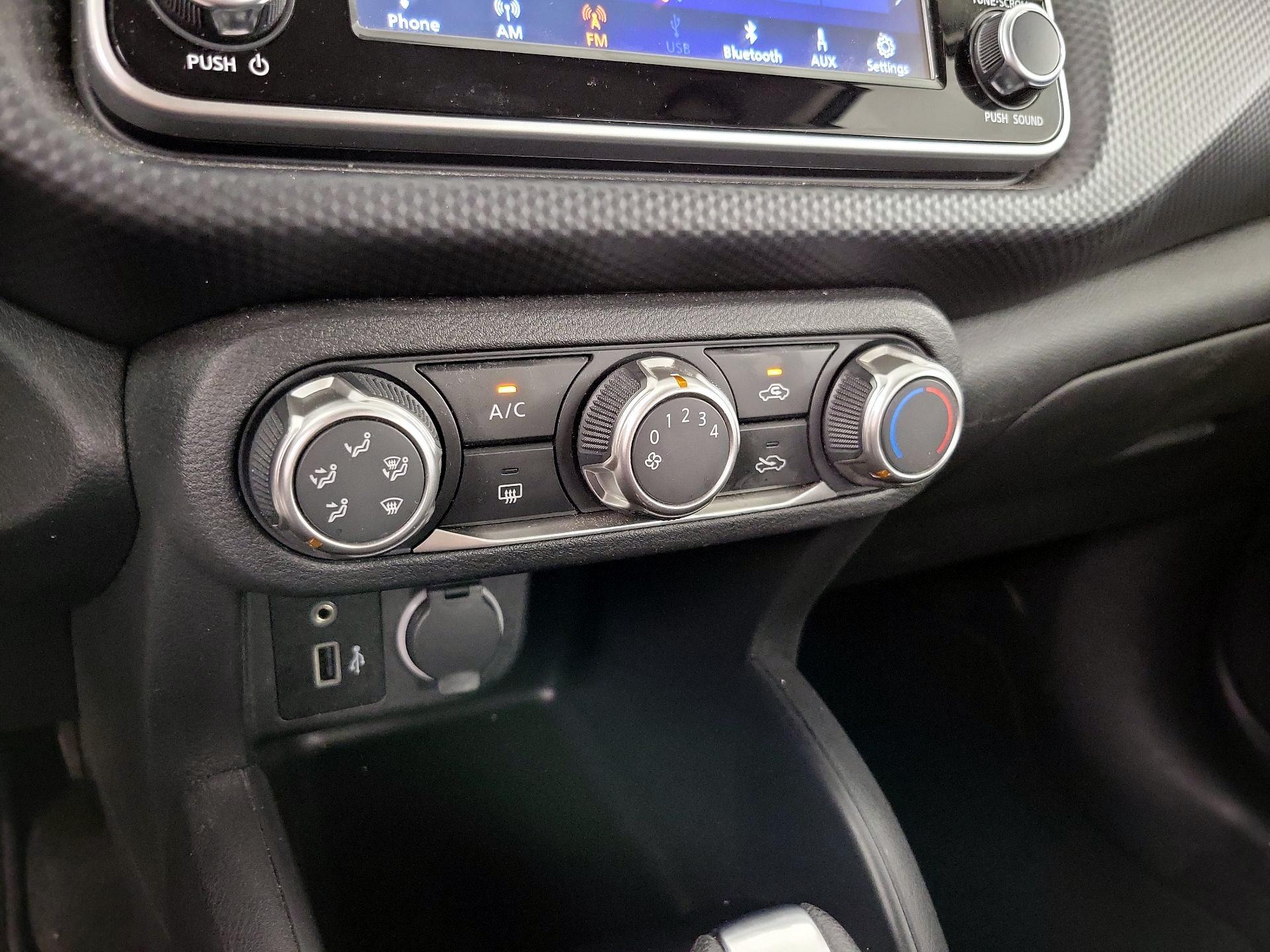 Thumbnail: 2023 Nissan Kicks - 16