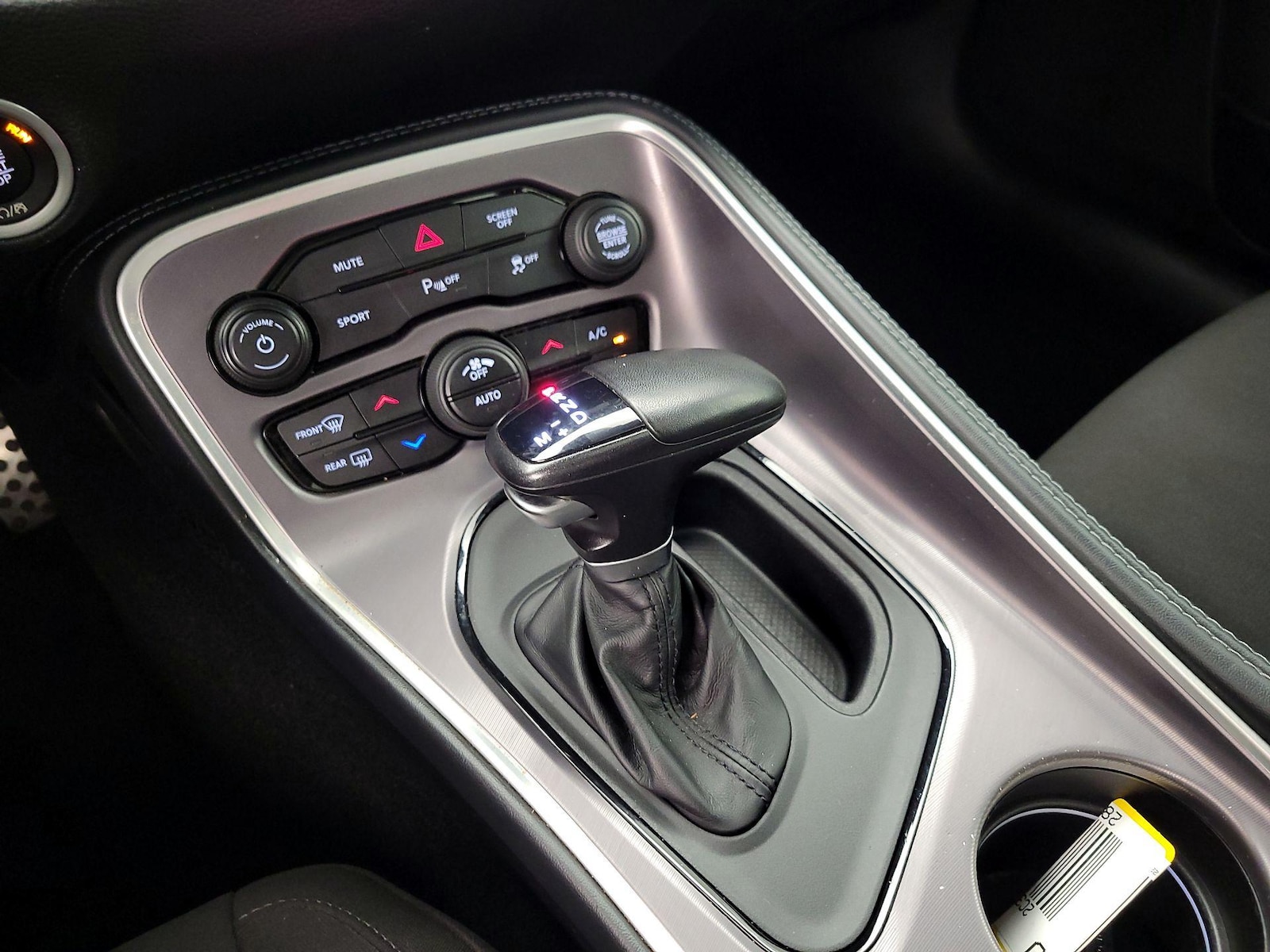 2022 Dodge Challenger R/T - Photo 18