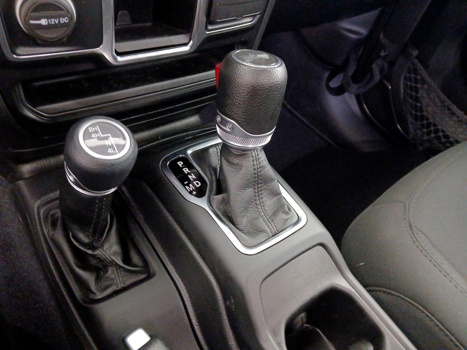 2022 Jeep Wrangler Unlimited Sport - Photo 18
