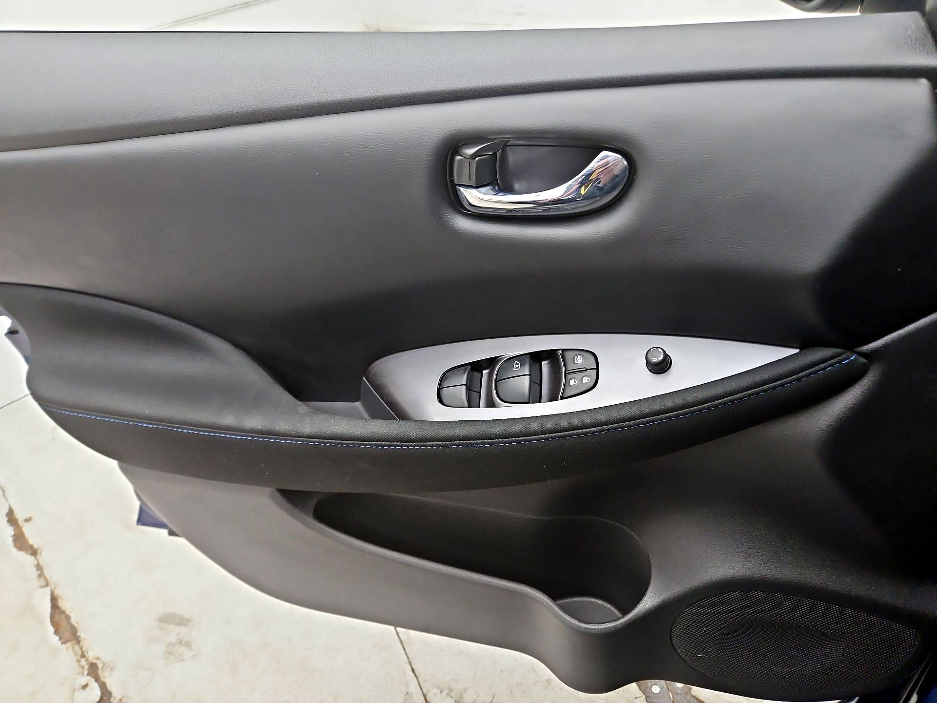 Thumbnail: 2024 Nissan Leaf - 12