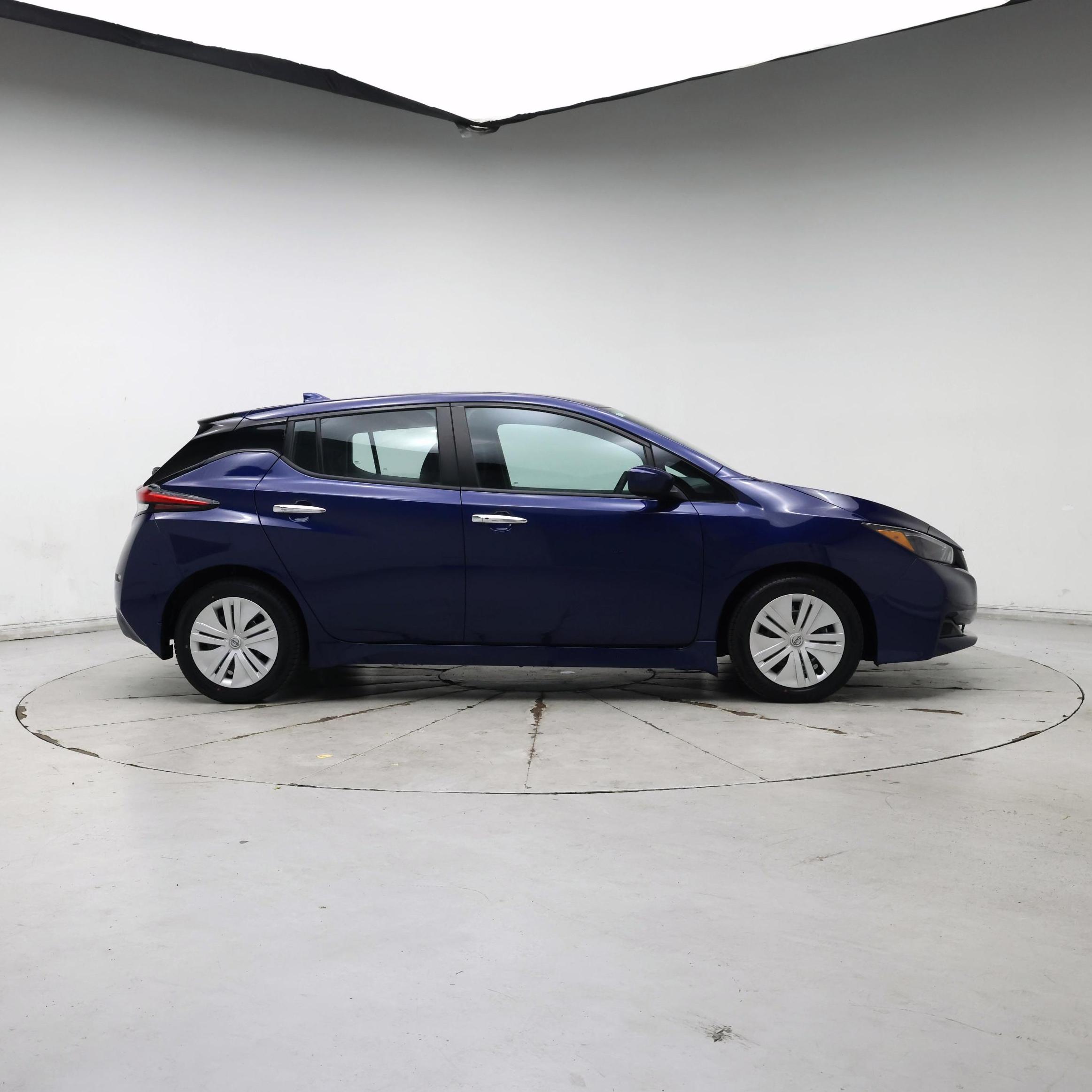 Thumbnail: 2024 Nissan Leaf - 7