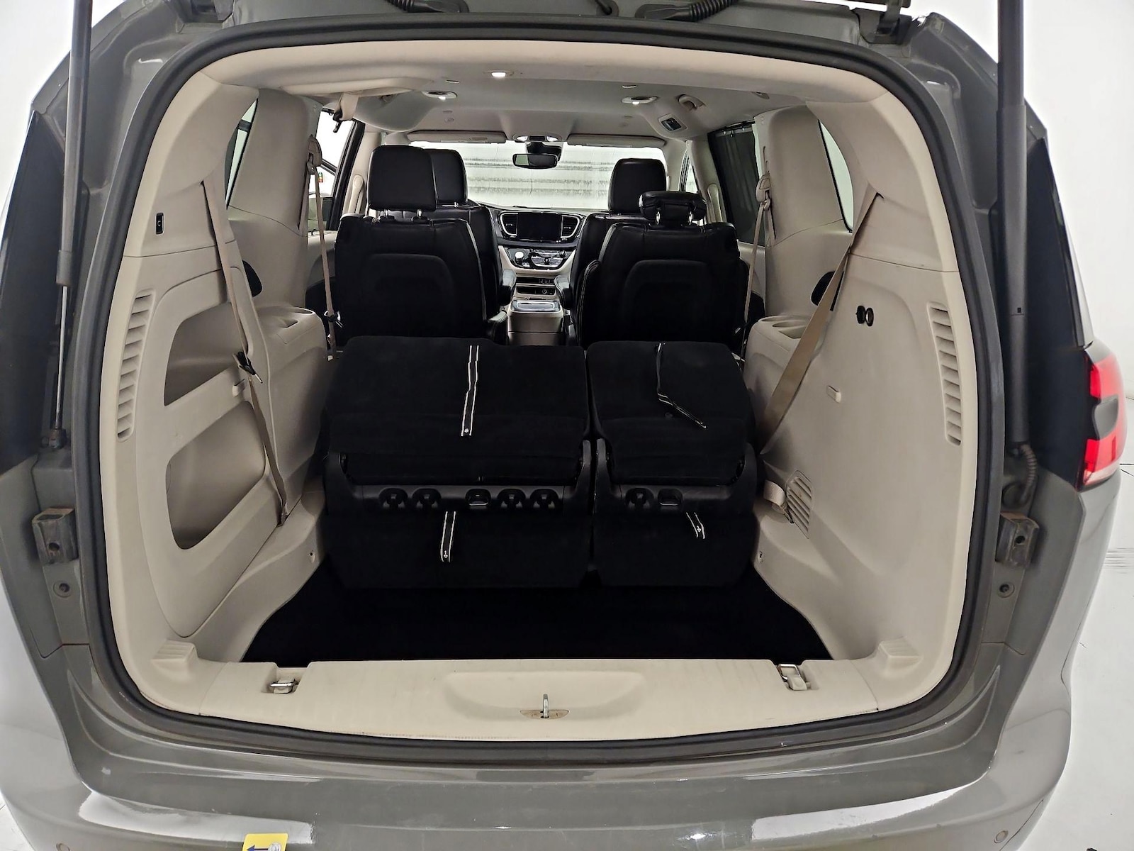 2022 Chrysler Pacifica Touring L - Photo 23