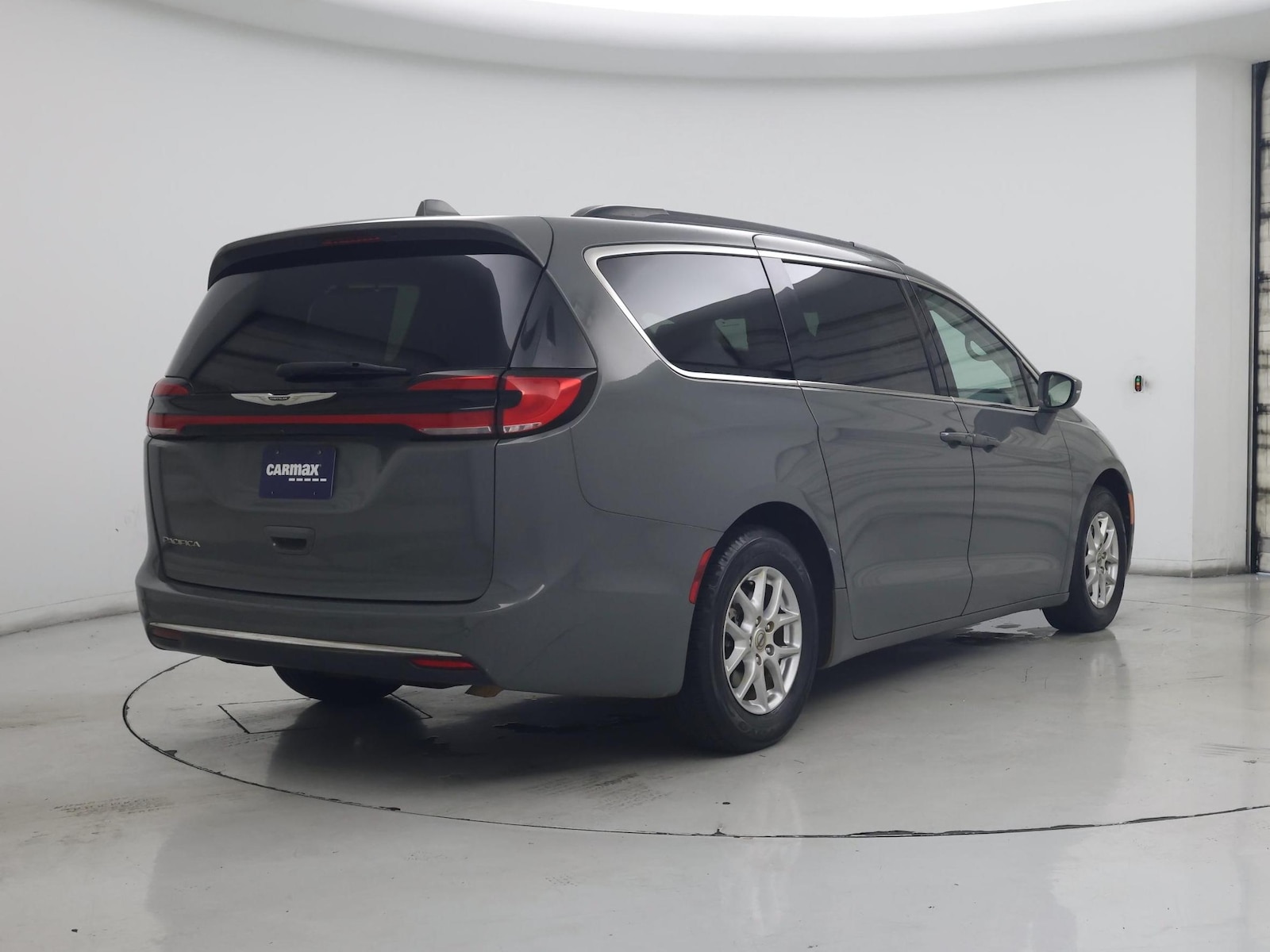 2022 Chrysler Pacifica Touring L - Photo 9