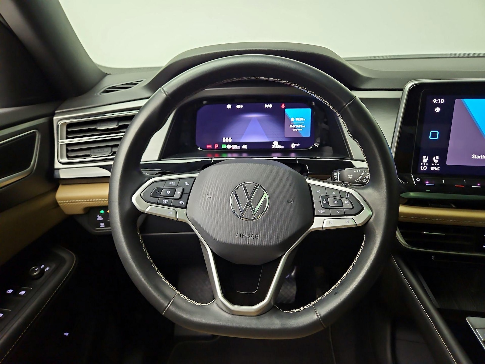 2025 Volkswagen Atlas Cross Sport SE w/Tech - Photo 11
