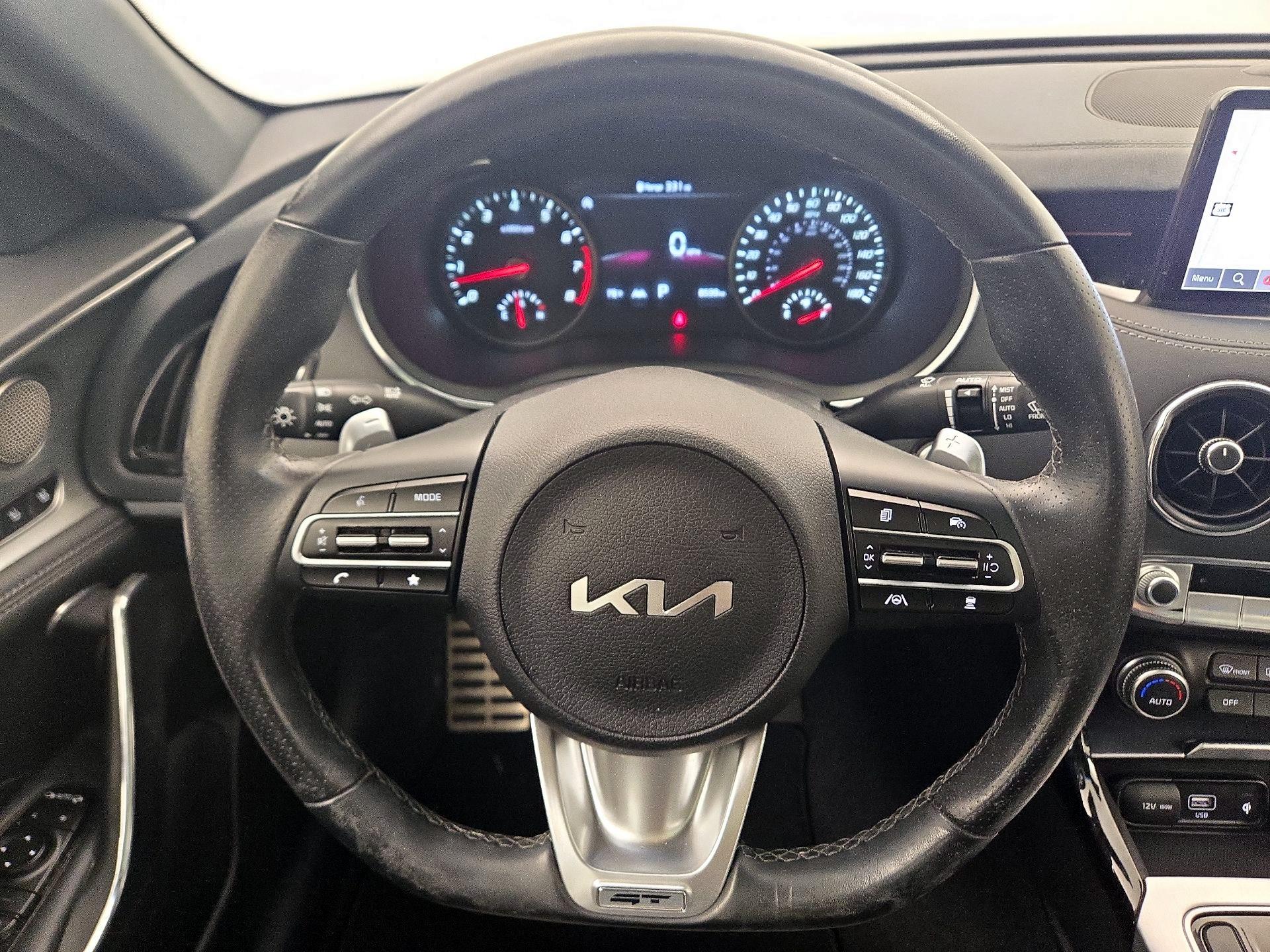 Thumbnail: 2023 Kia Stinger - 10