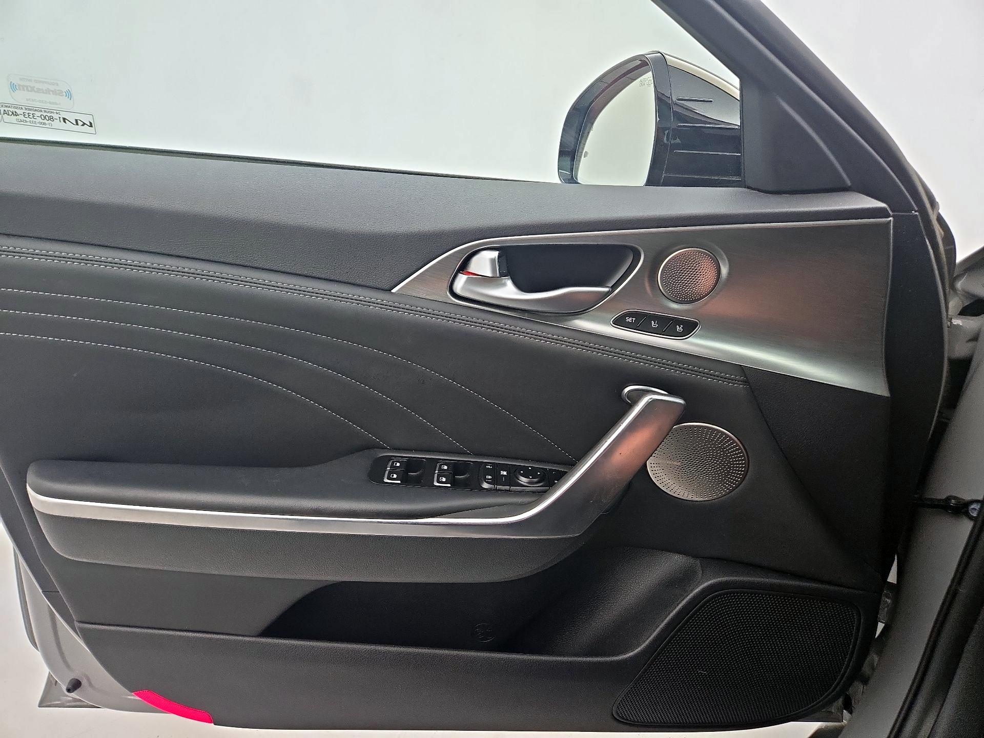 Thumbnail: 2023 Kia Stinger - 12