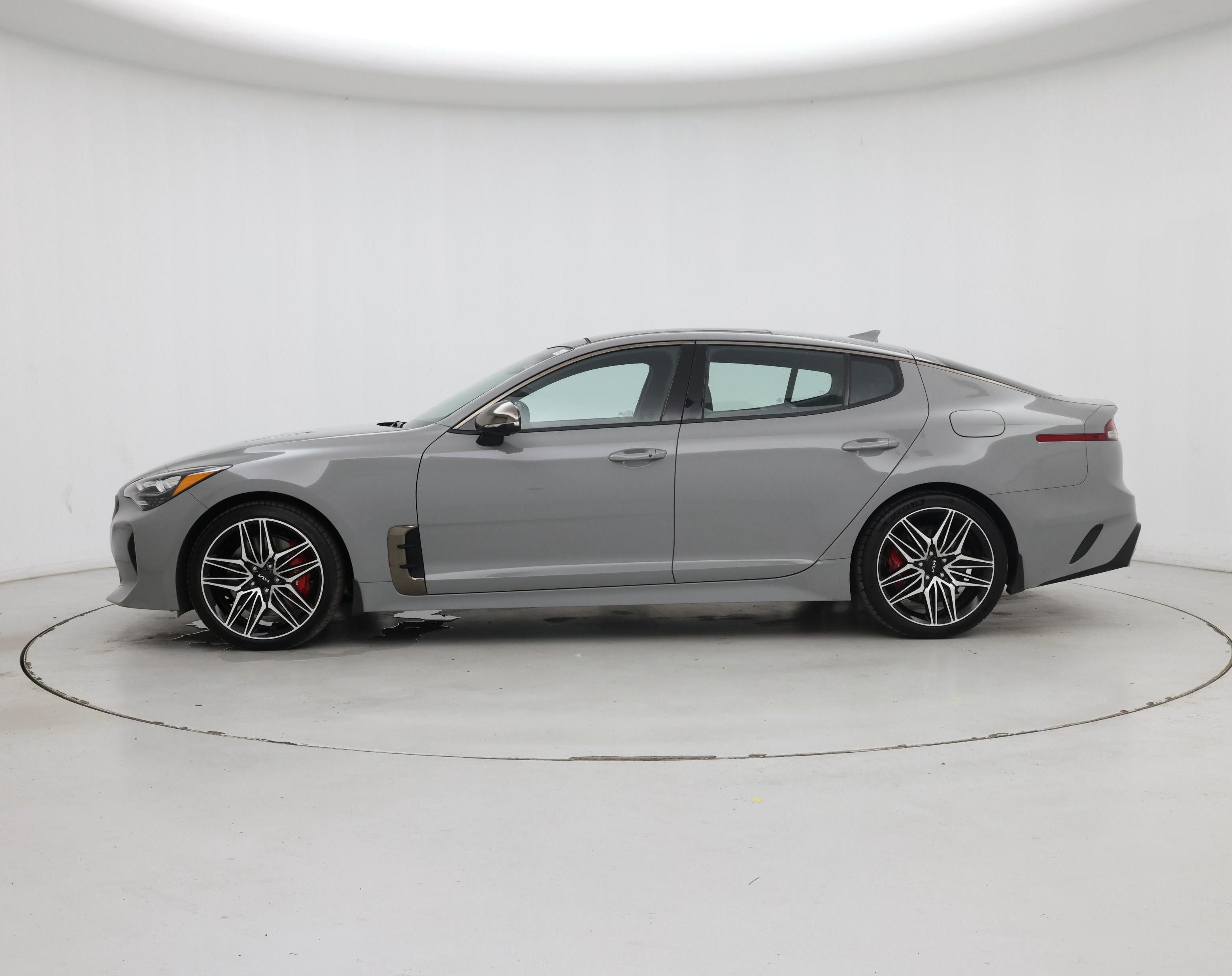 Thumbnail: 2023 Kia Stinger - 3