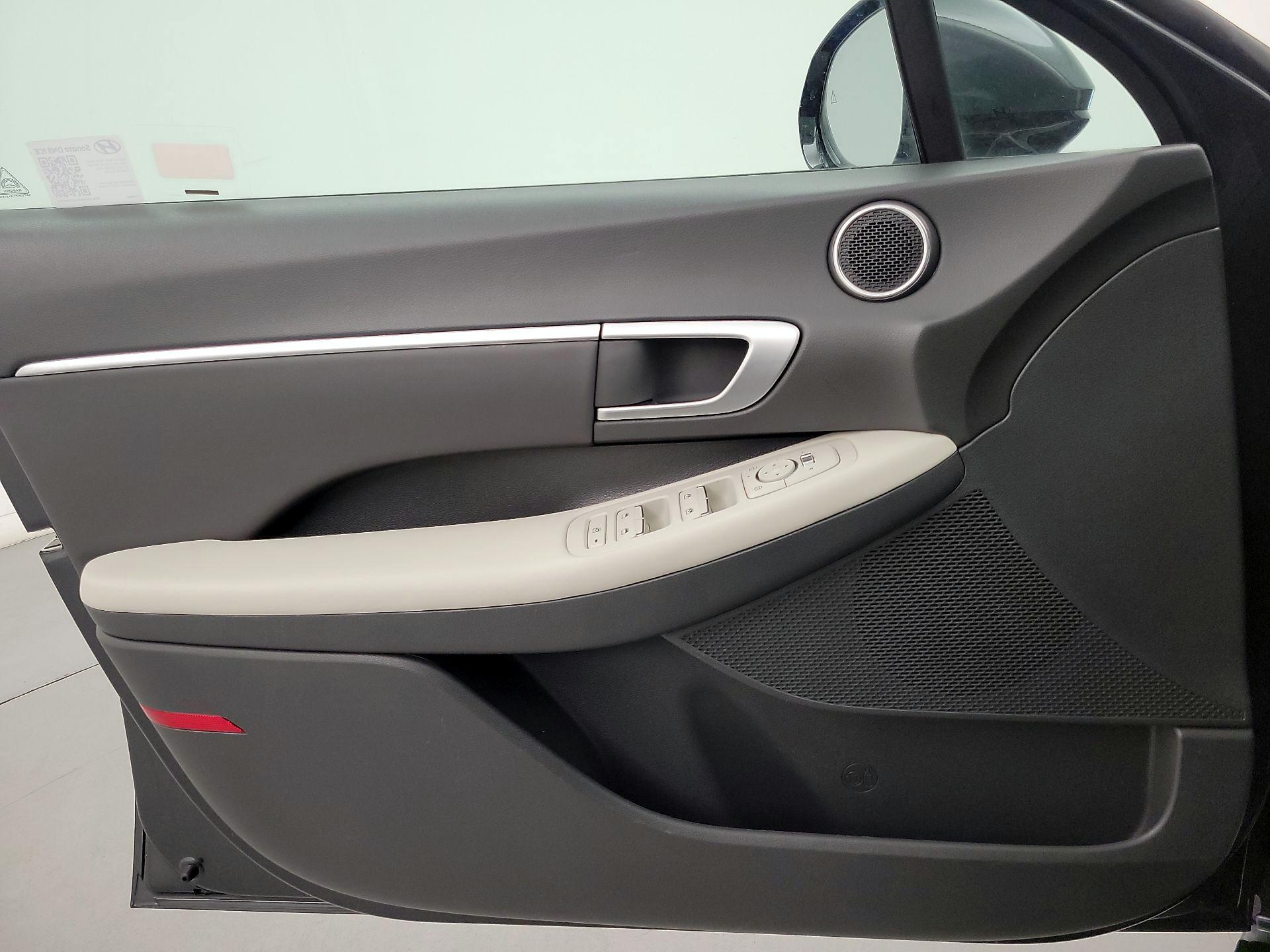 Thumbnail: 2025 Hyundai Sonata - 12