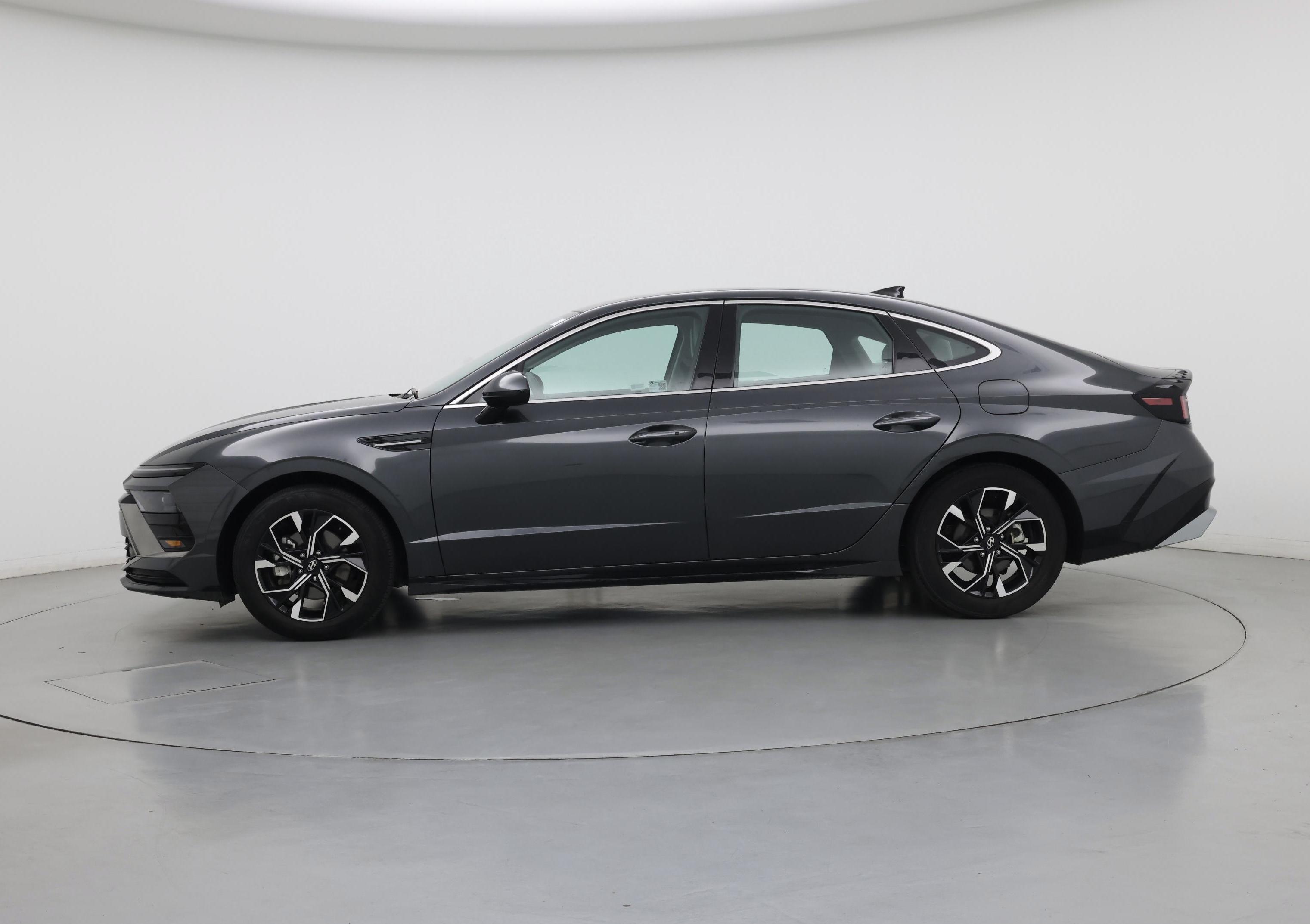 Thumbnail: 2025 Hyundai Sonata - 3