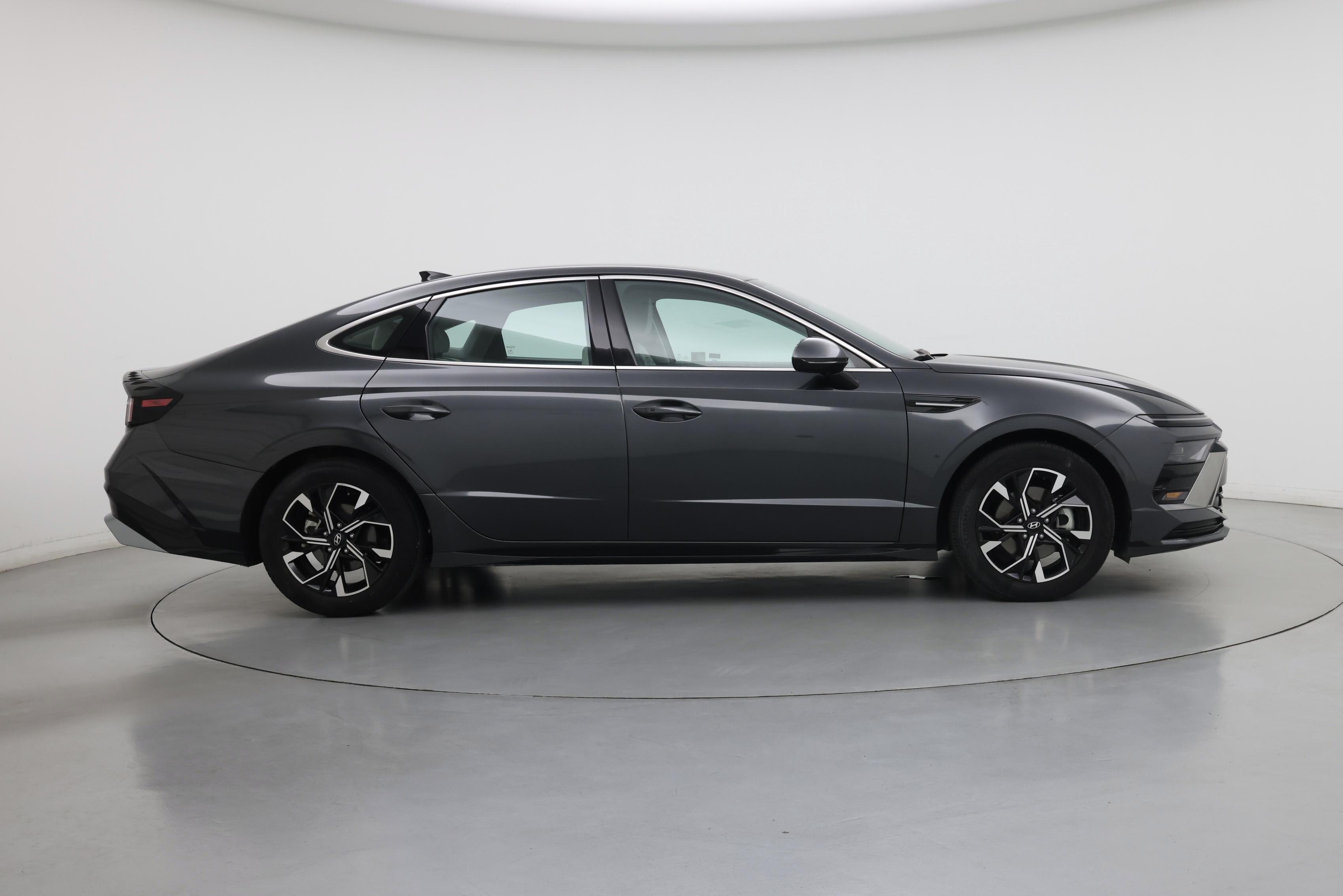 Thumbnail: 2025 Hyundai Sonata - 7
