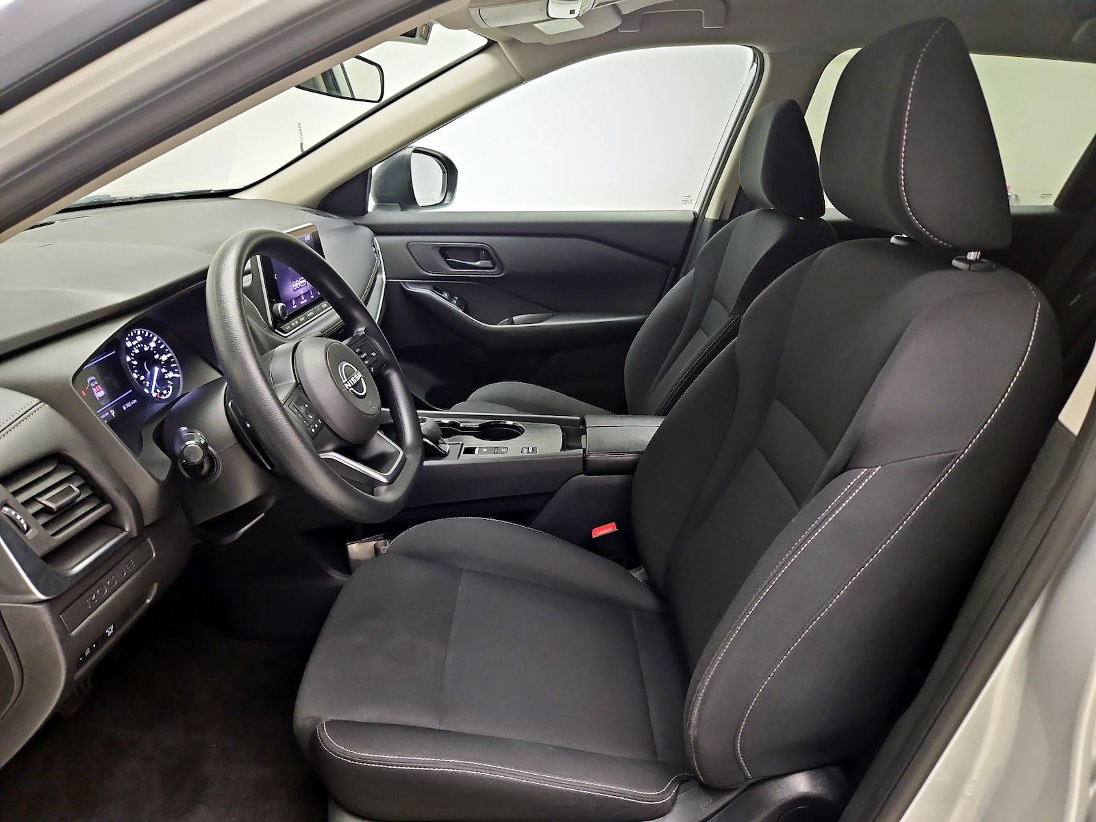 2024 Nissan Rogue S - Photo 12