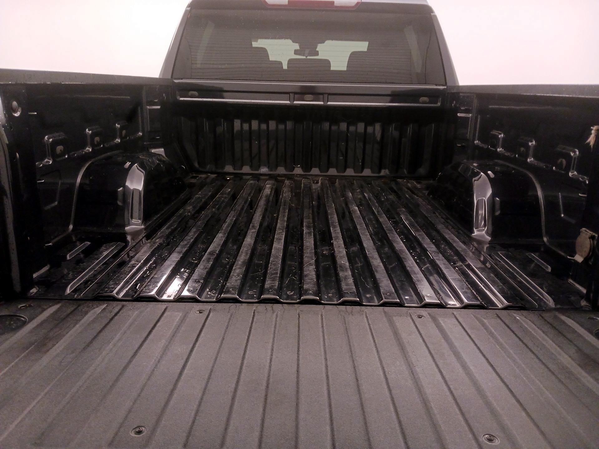 Thumbnail: 2022 Chevrolet Silverado 1500 - 20