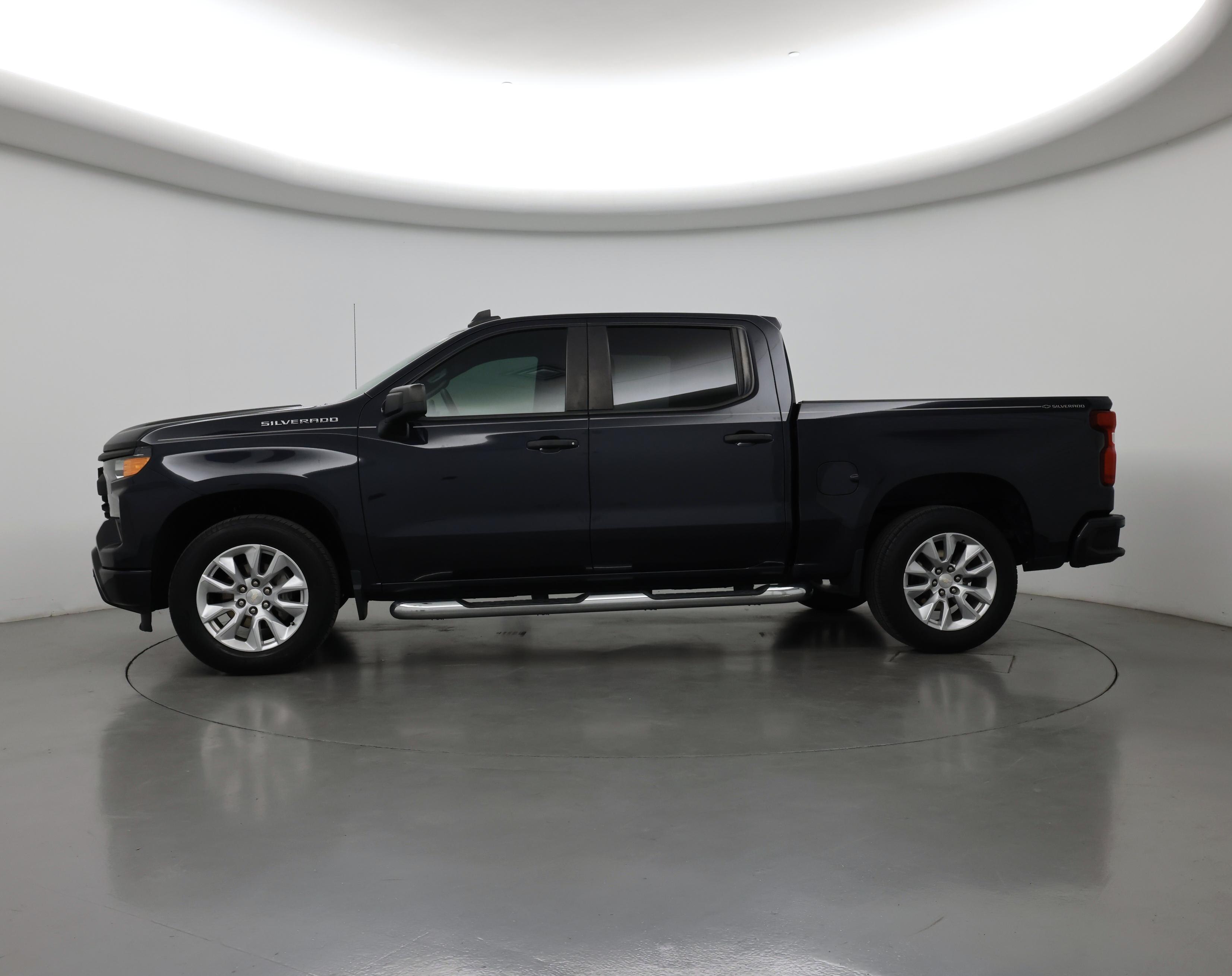 Thumbnail: 2022 Chevrolet Silverado 1500 - 3
