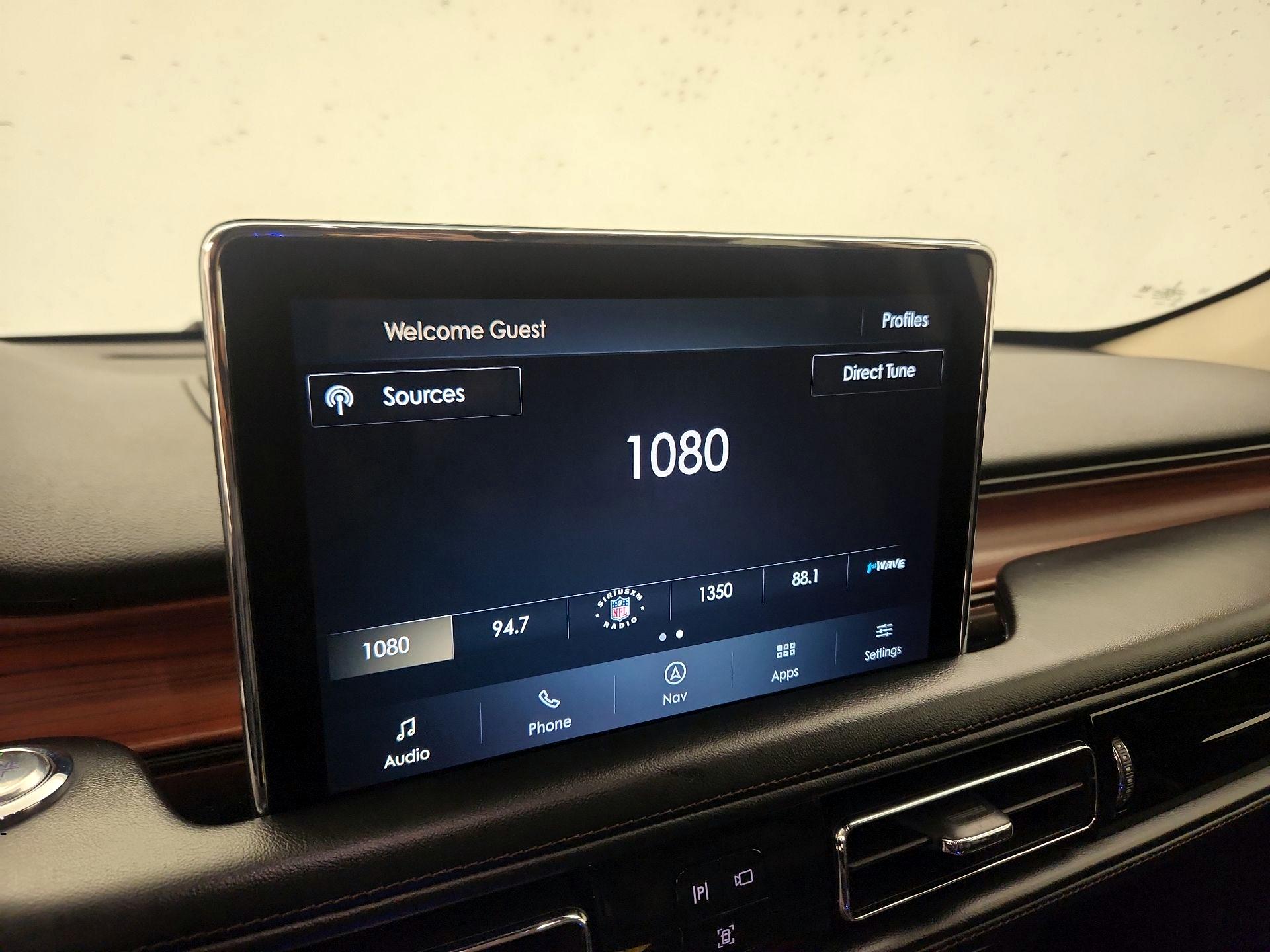 Thumbnail: 2021 Lincoln Aviator - 16