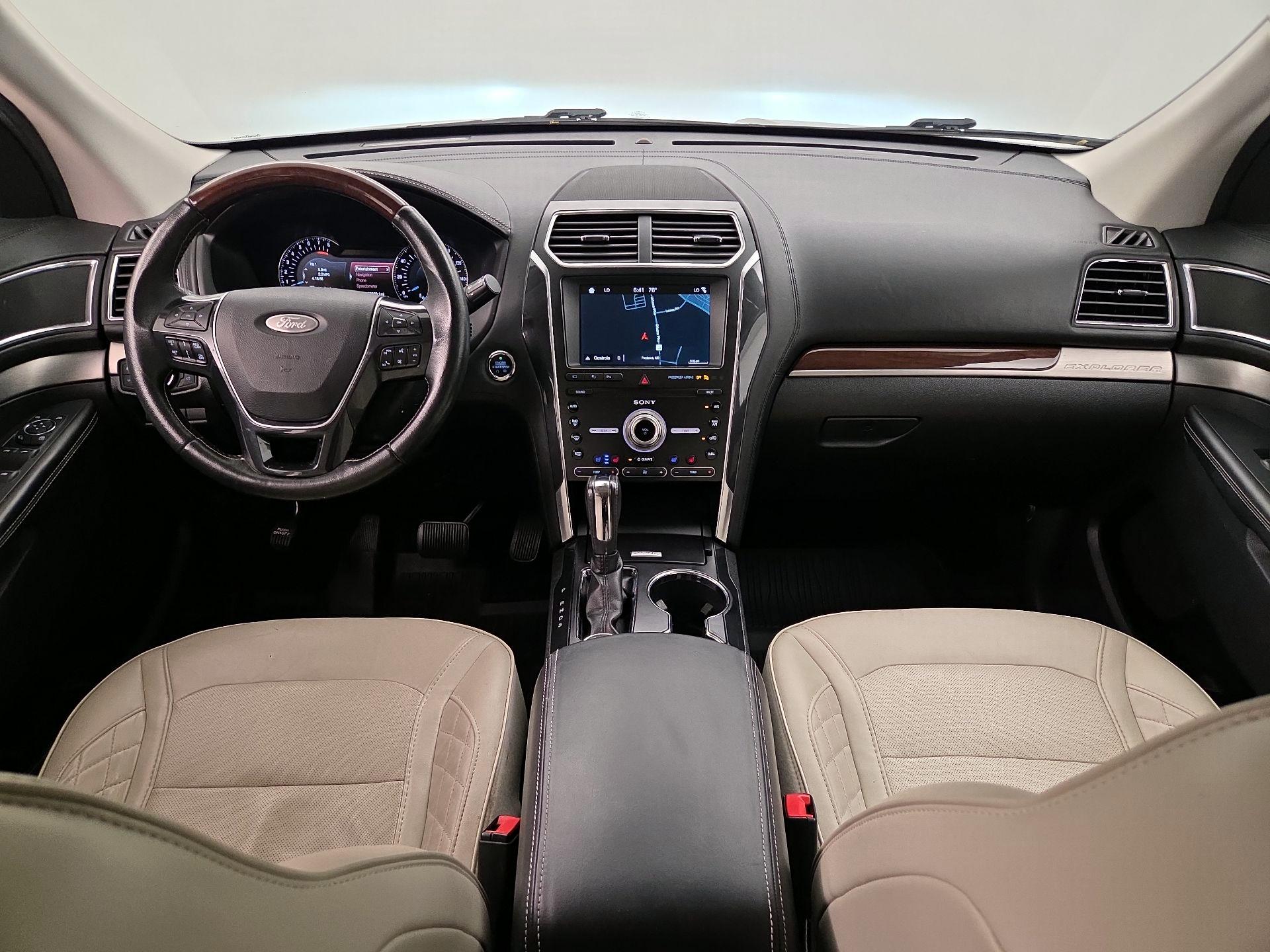 Thumbnail: 2019 Ford Explorer - 9
