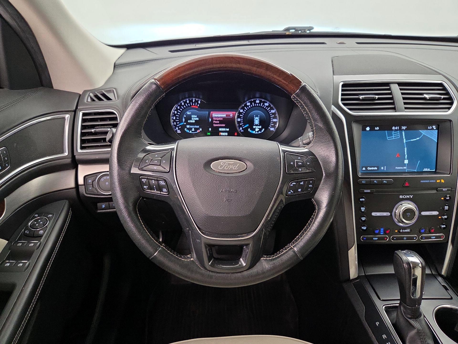Thumbnail: 2019 Ford Explorer - 10