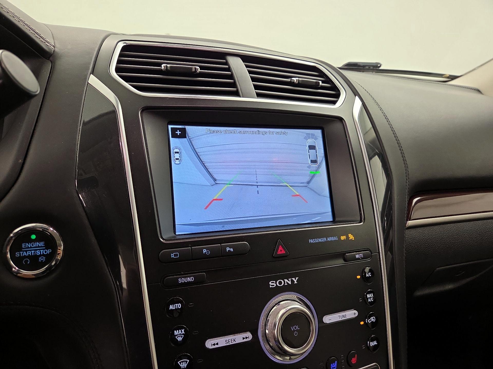 Thumbnail: 2019 Ford Explorer - 15