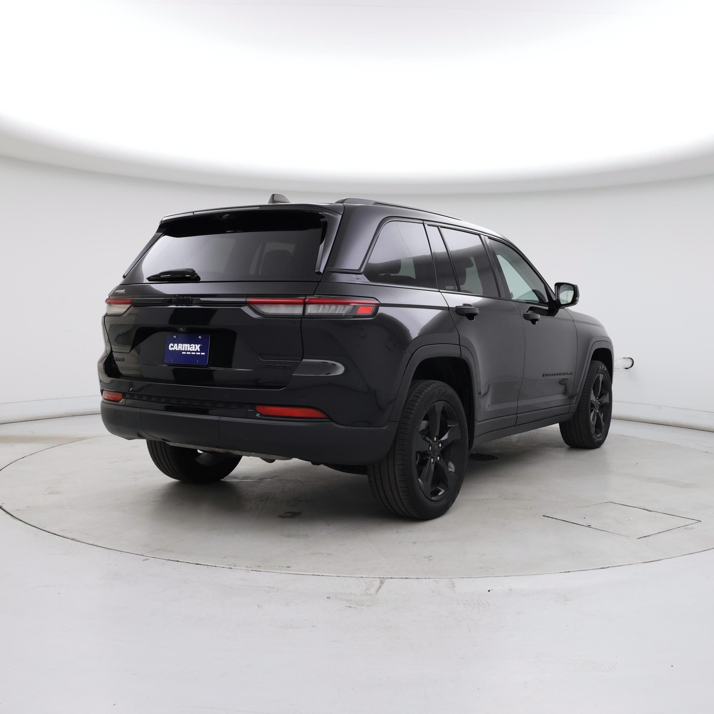 Thumbnail: 2023 Jeep Grand Cherokee - 8