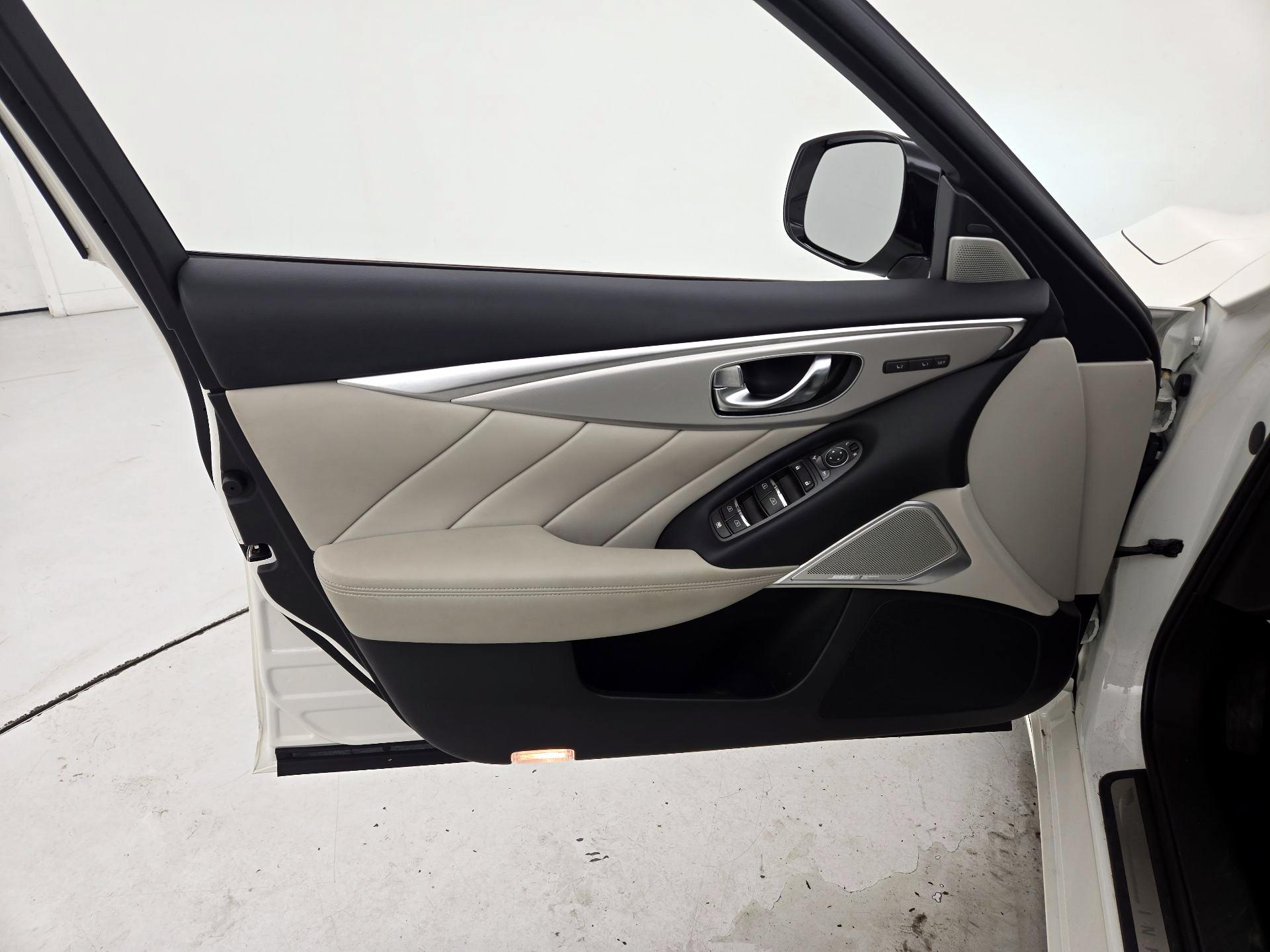 Thumbnail: 2022 INFINITI Q50 - 12