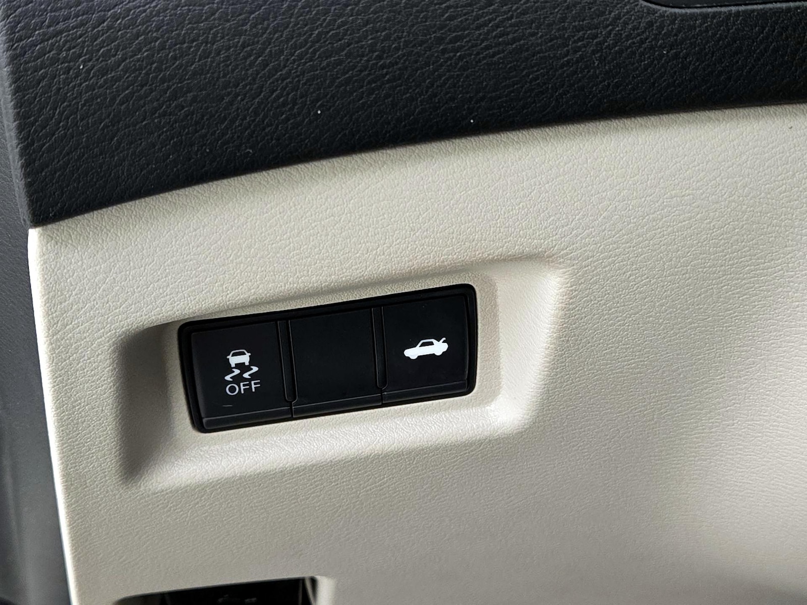 2022 INFINITI Q50 LUXE - Photo 14