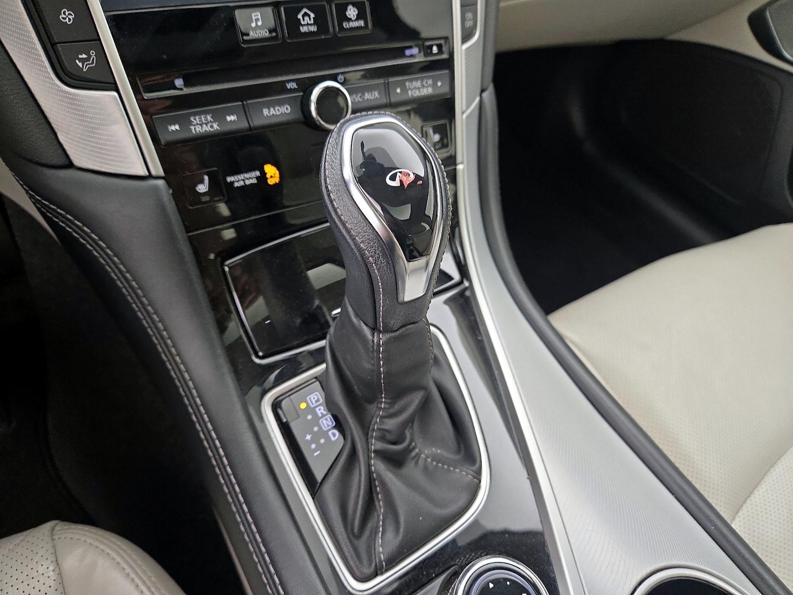 2022 INFINITI Q50 LUXE - Photo 18