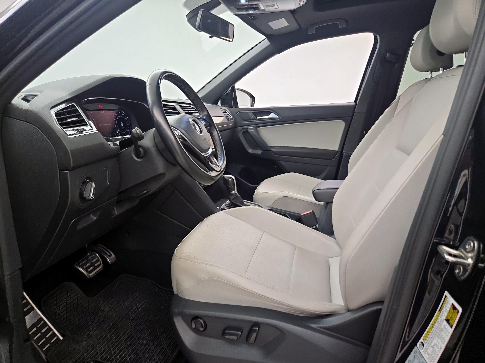 Thumbnail: 2019 Volkswagen Tiguan - 11