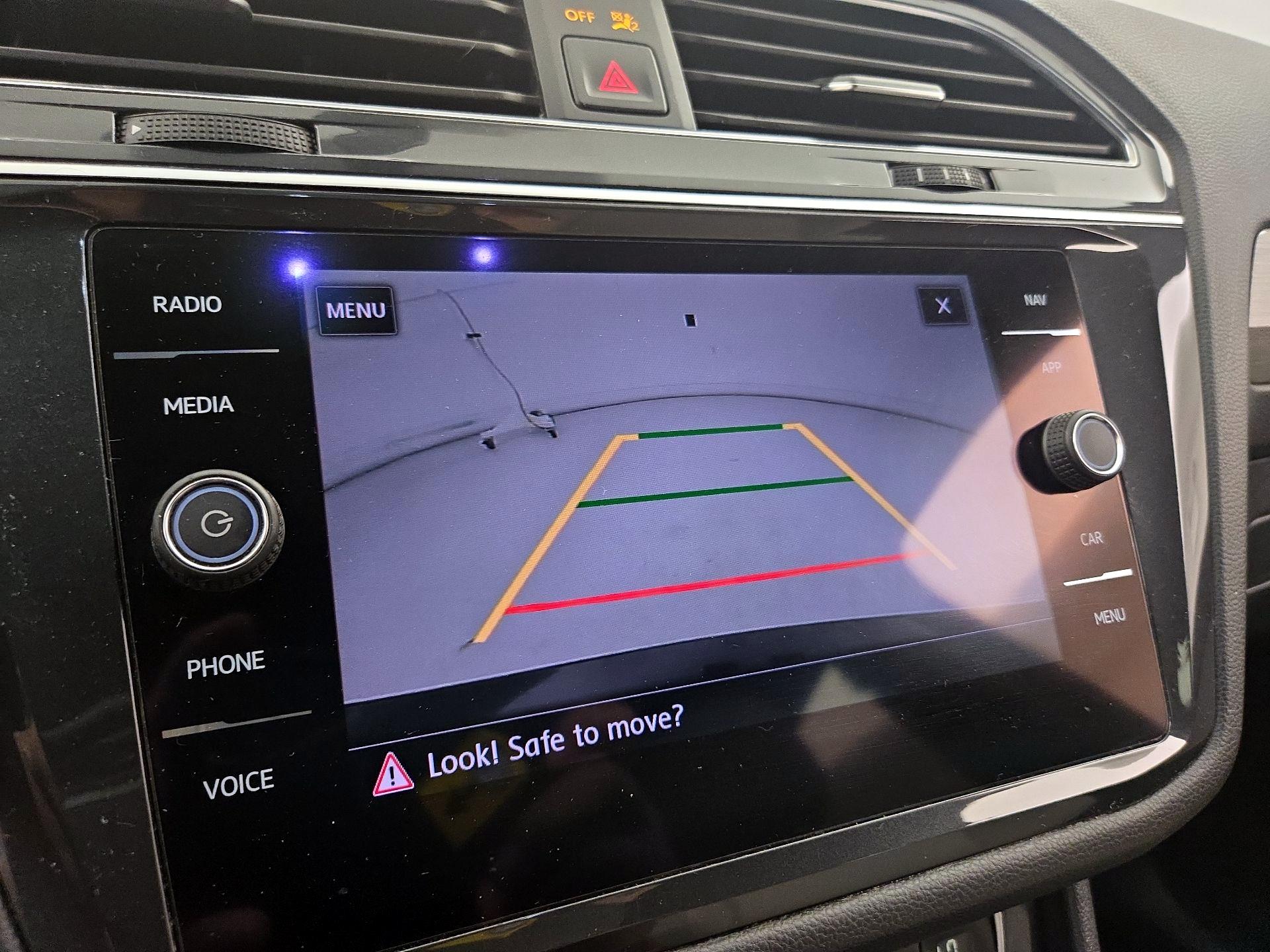 Thumbnail: 2019 Volkswagen Tiguan - 14