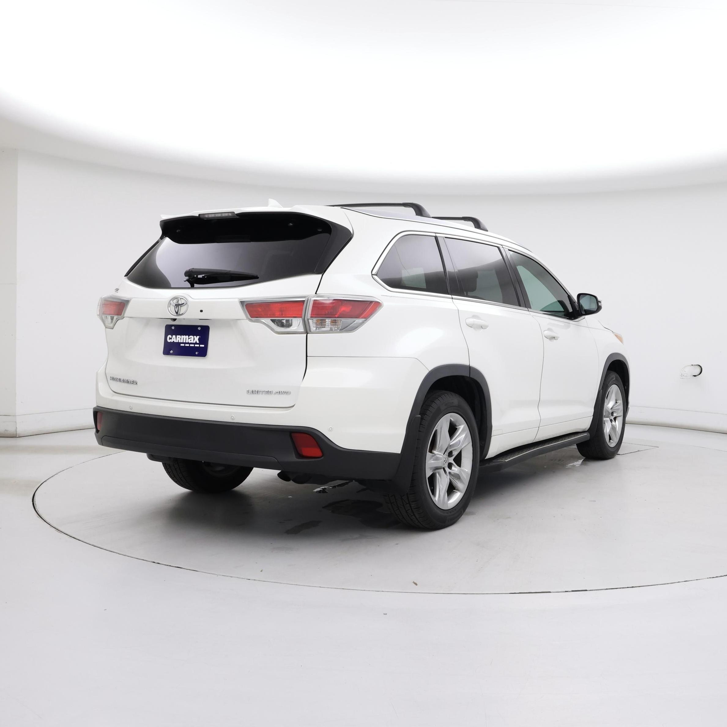 Thumbnail: 2015 Toyota Highlander - 8