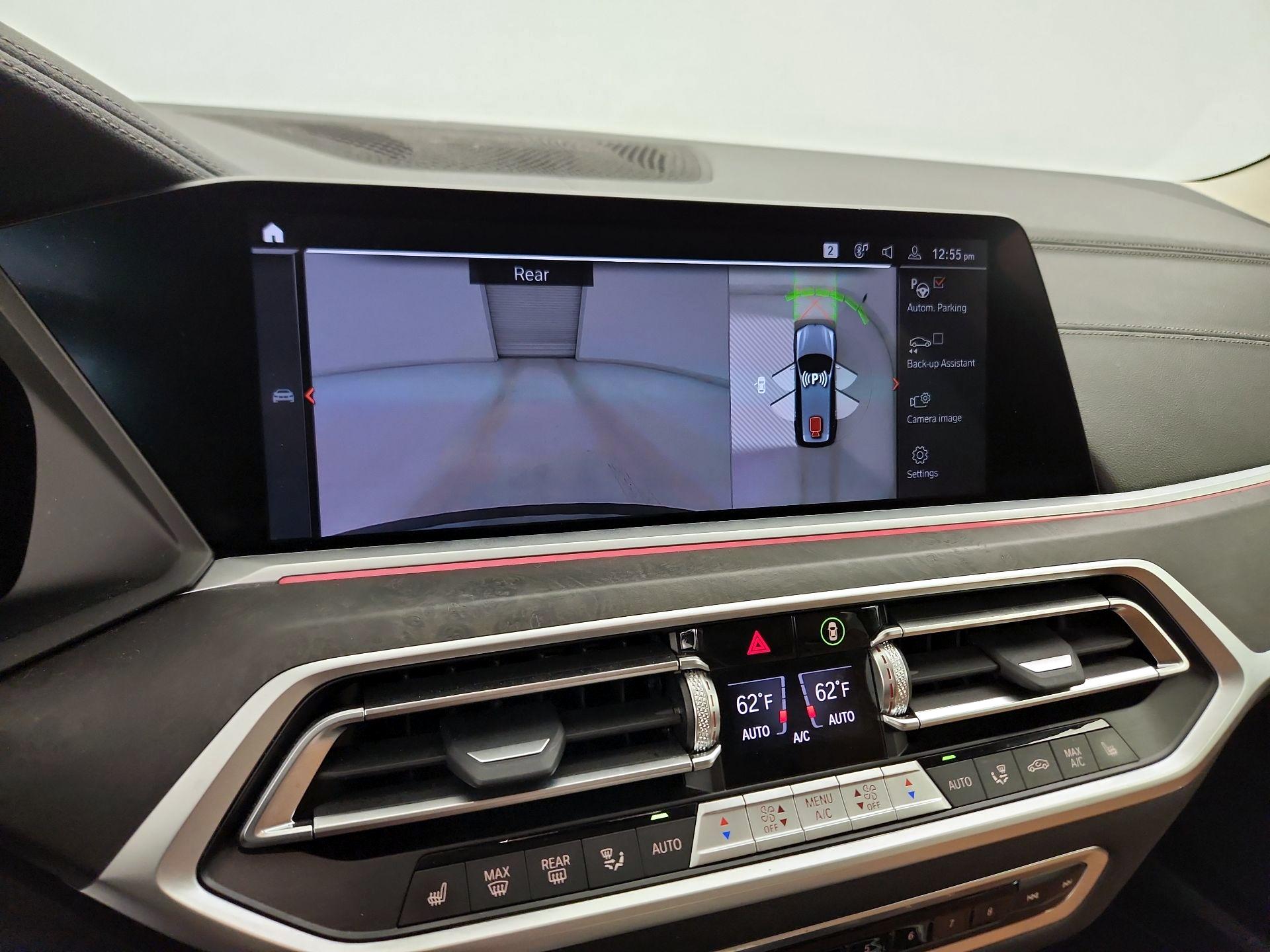 Thumbnail: 2022 BMW X7 - 13