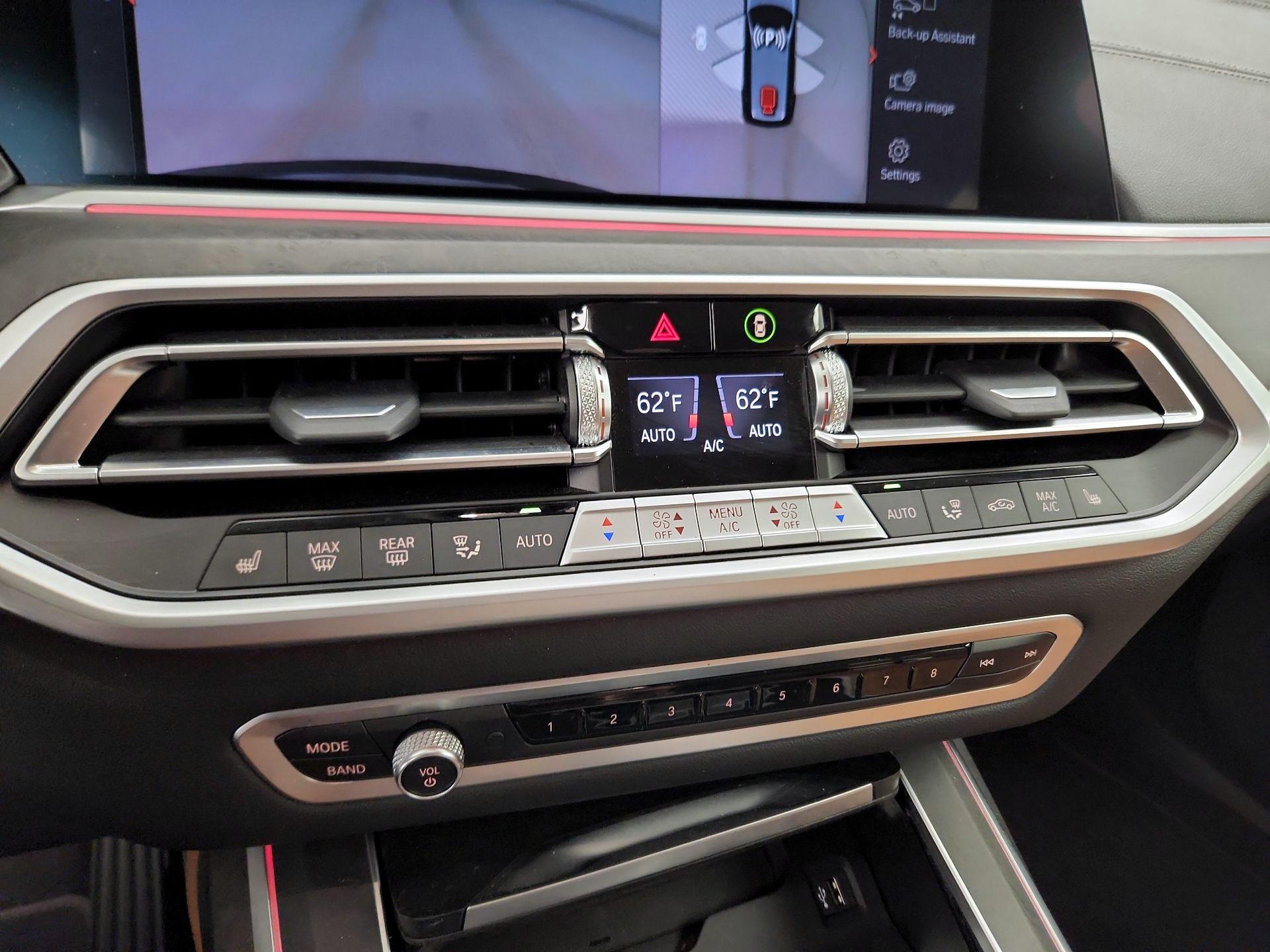 Thumbnail: 2022 BMW X7 - 14