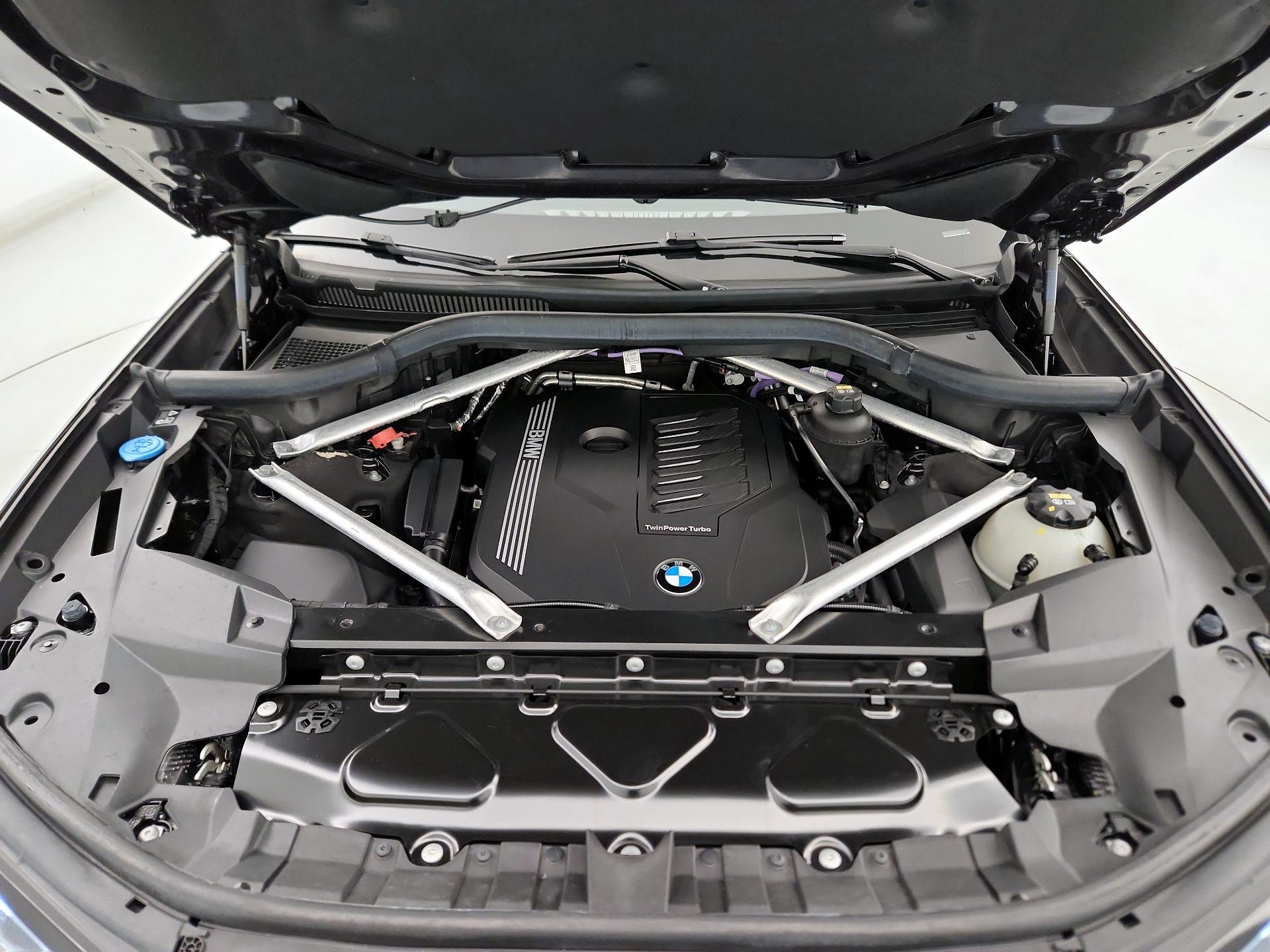 Thumbnail: 2022 BMW X7 - 17