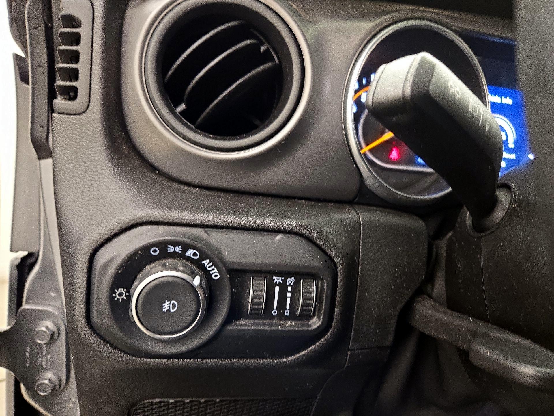 Thumbnail: 2021 Jeep Wrangler - 13