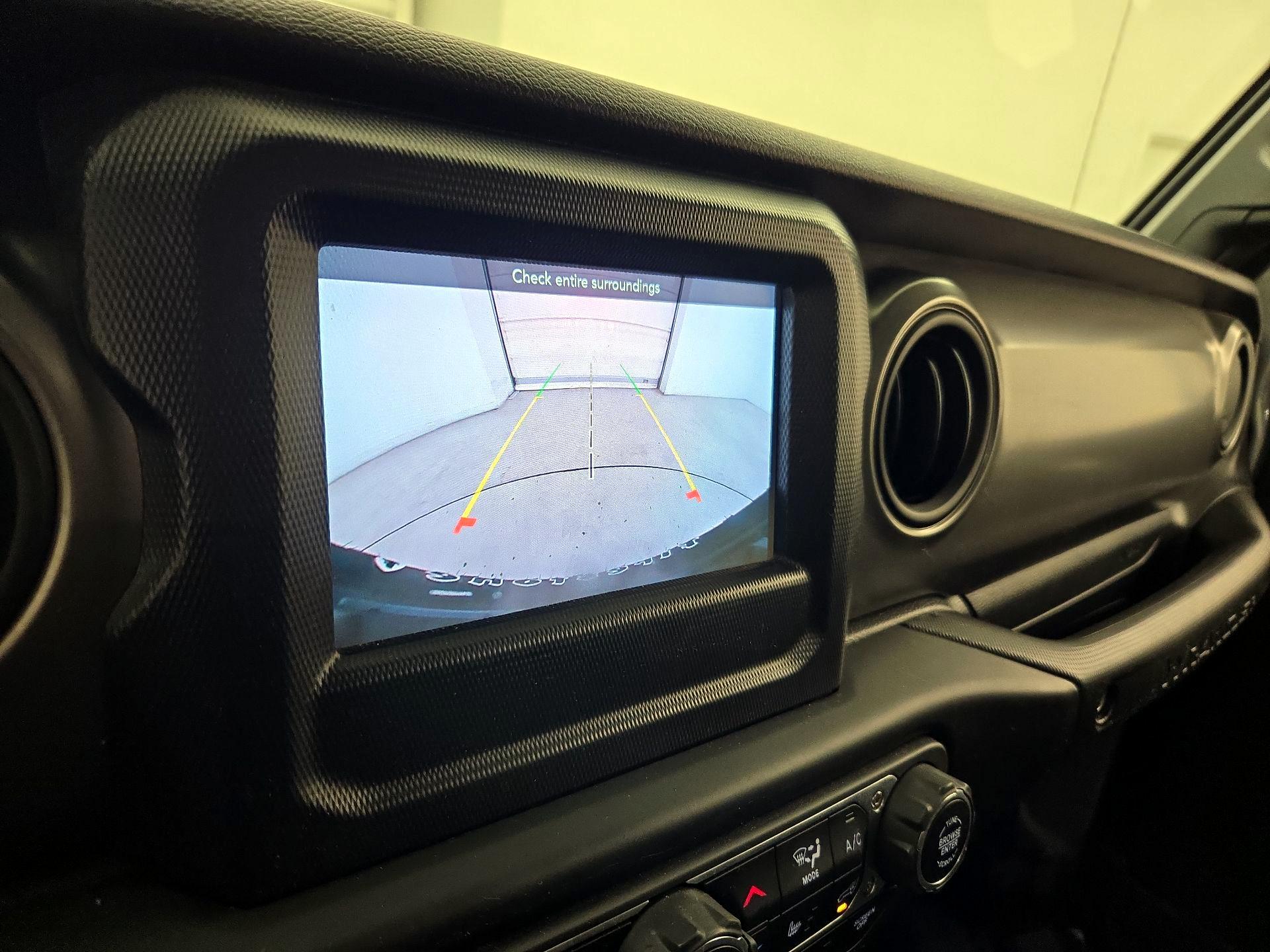 Thumbnail: 2021 Jeep Wrangler - 14