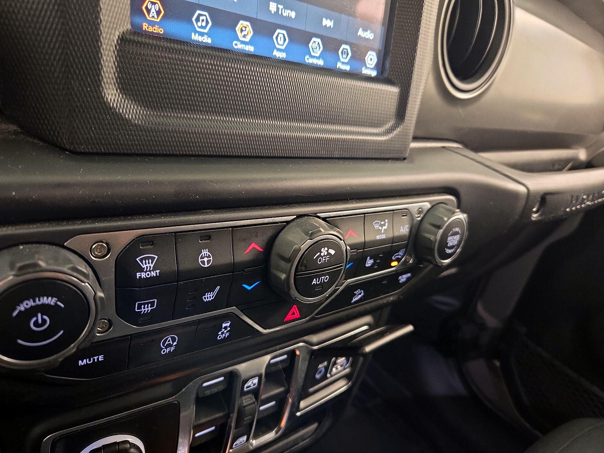 Thumbnail: 2021 Jeep Wrangler - 16