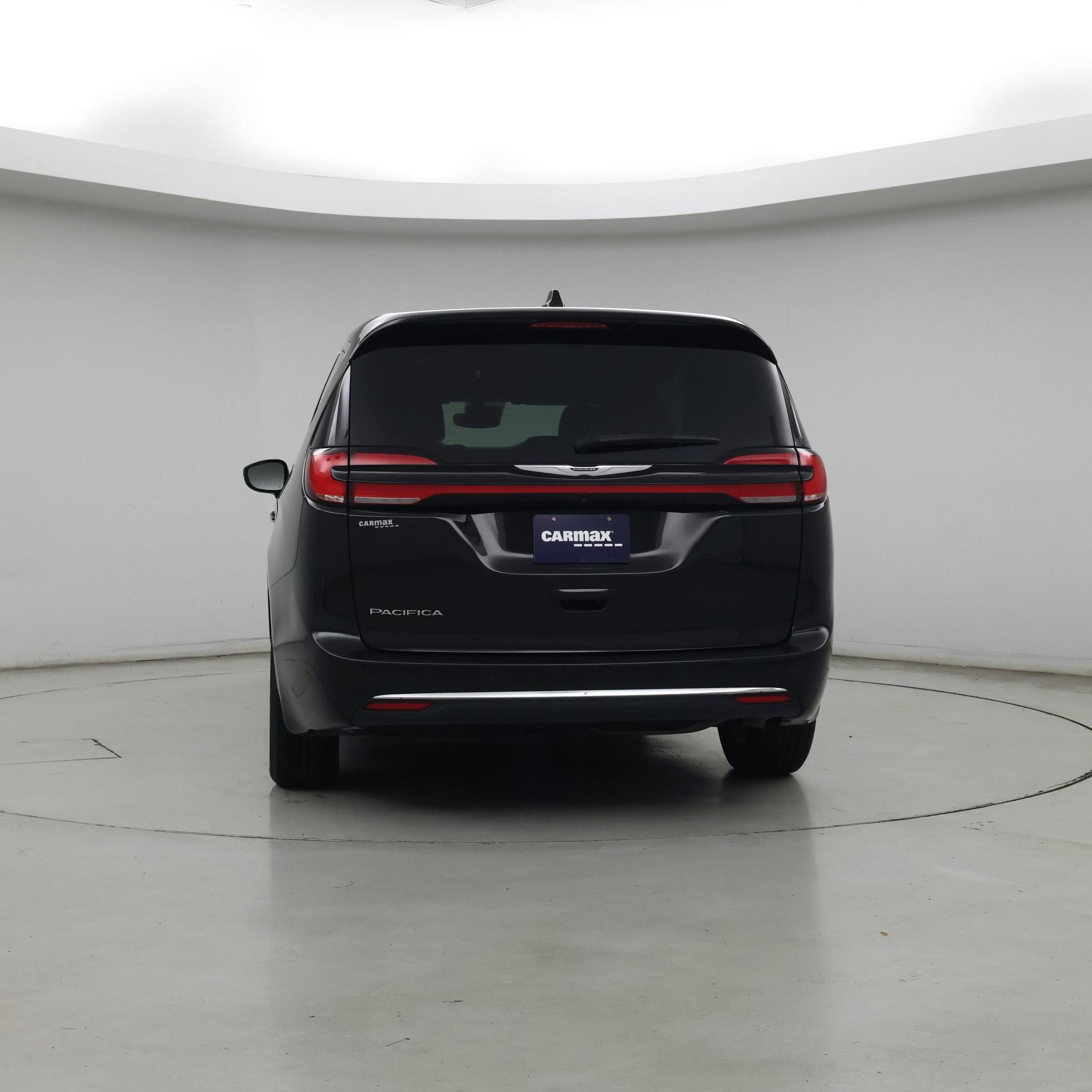 Thumbnail: 2025 Chrysler Pacifica - 6