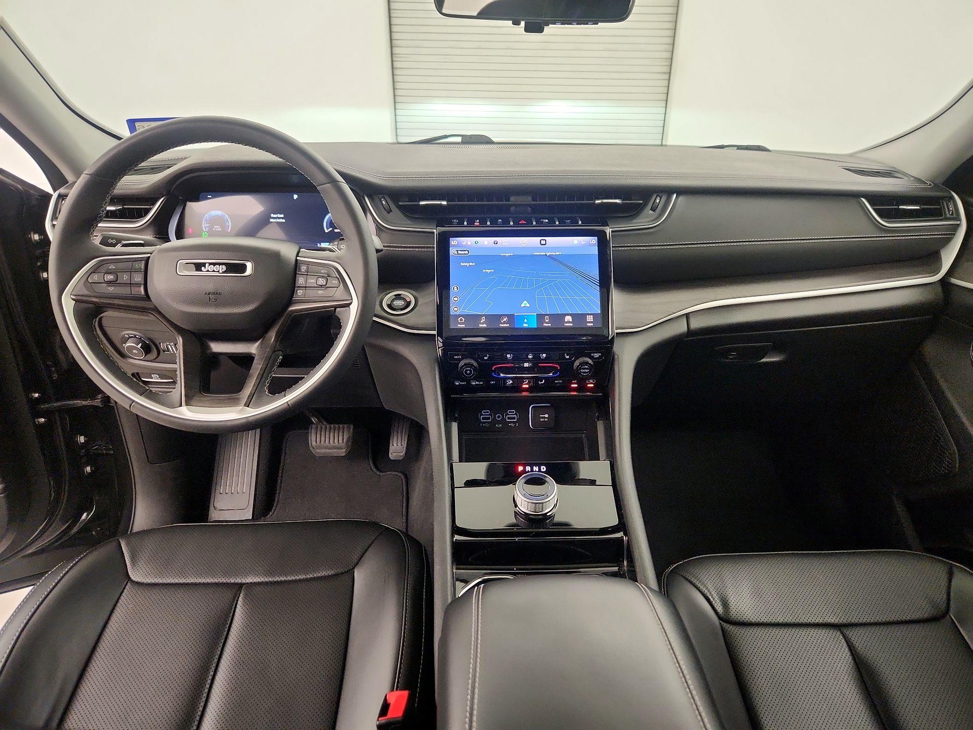 Thumbnail: 2023 Jeep Grand Cherokee L - 9