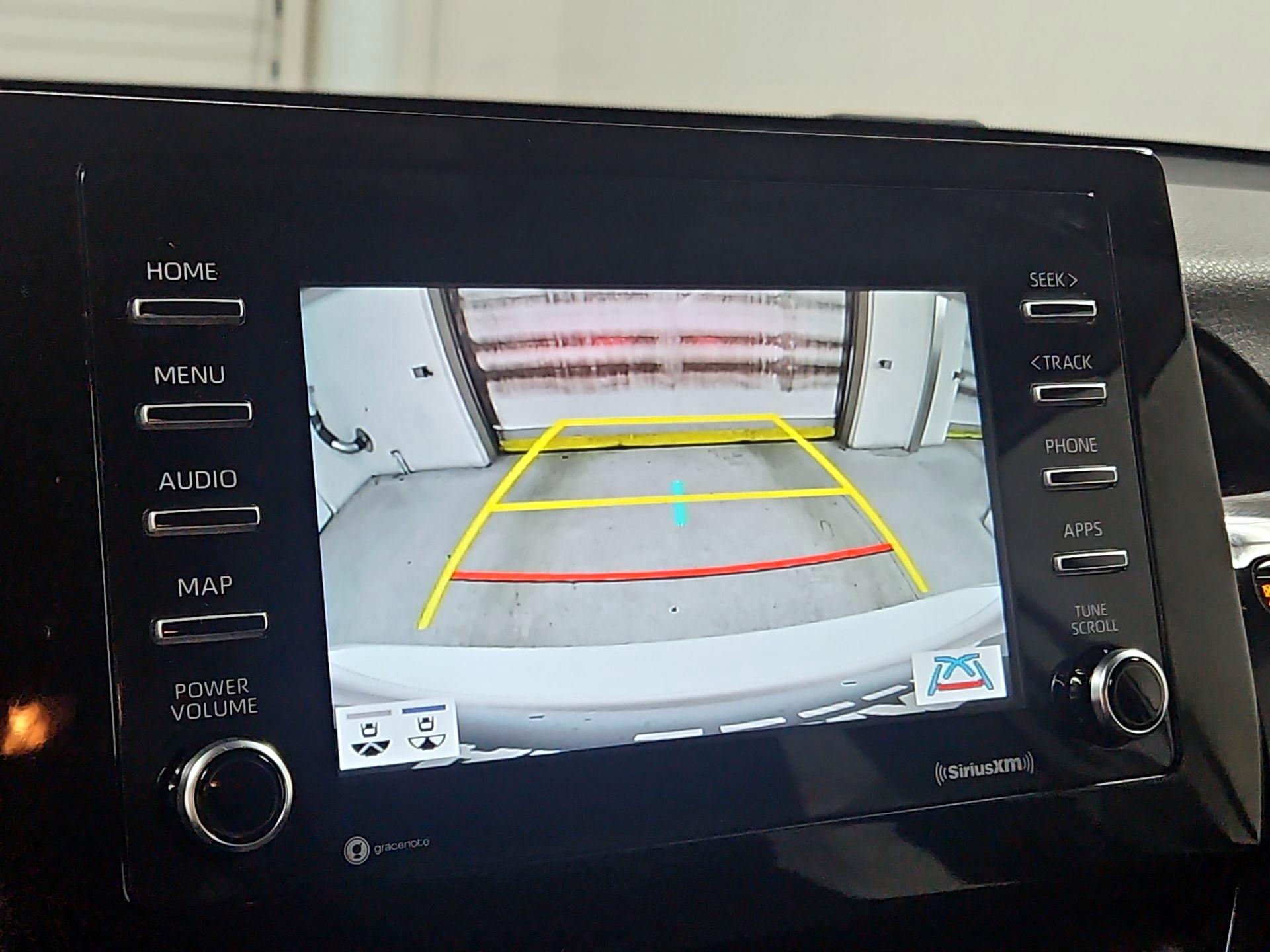Thumbnail: 2021 Toyota Camry - 14