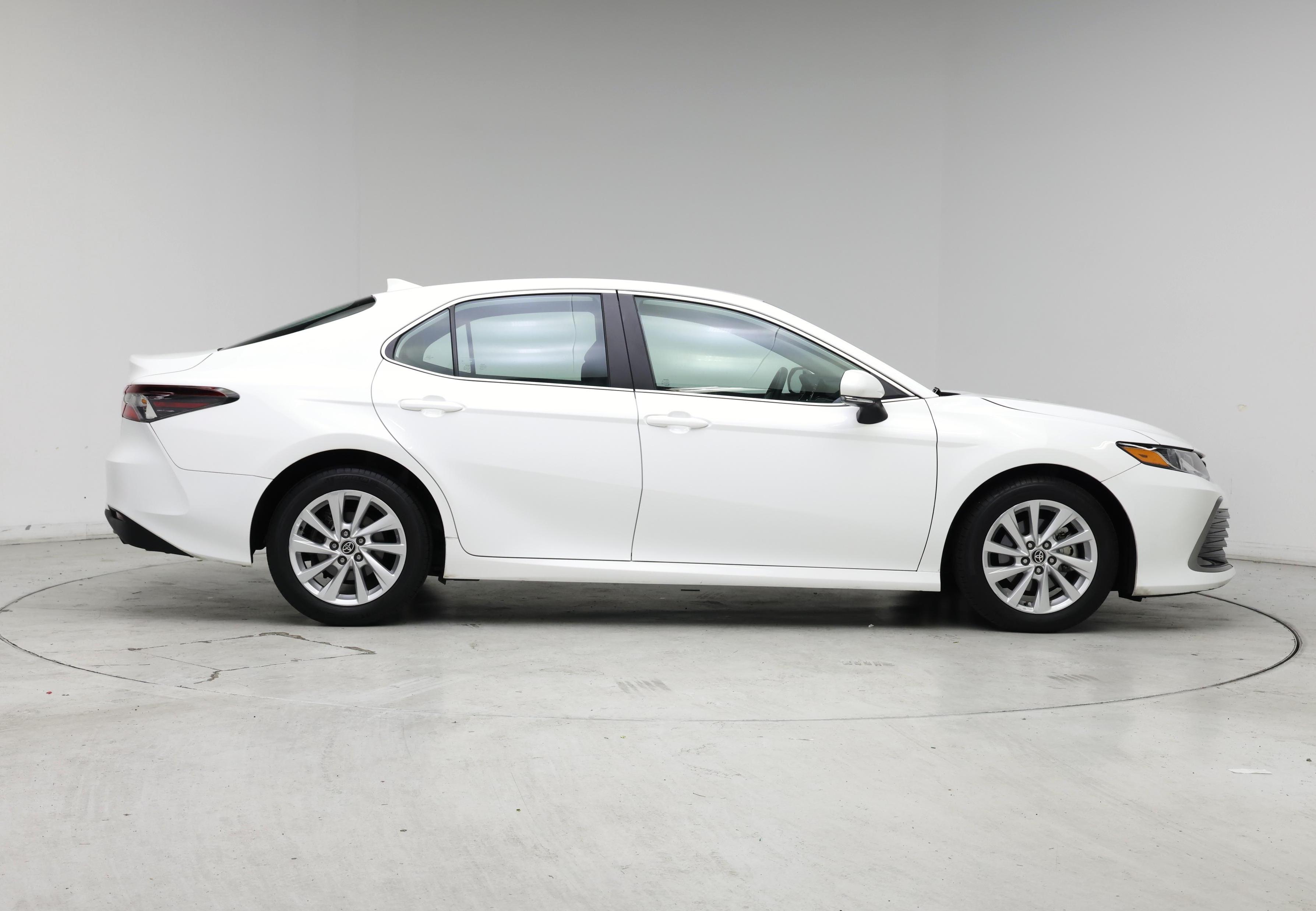 Thumbnail: 2021 Toyota Camry - 7