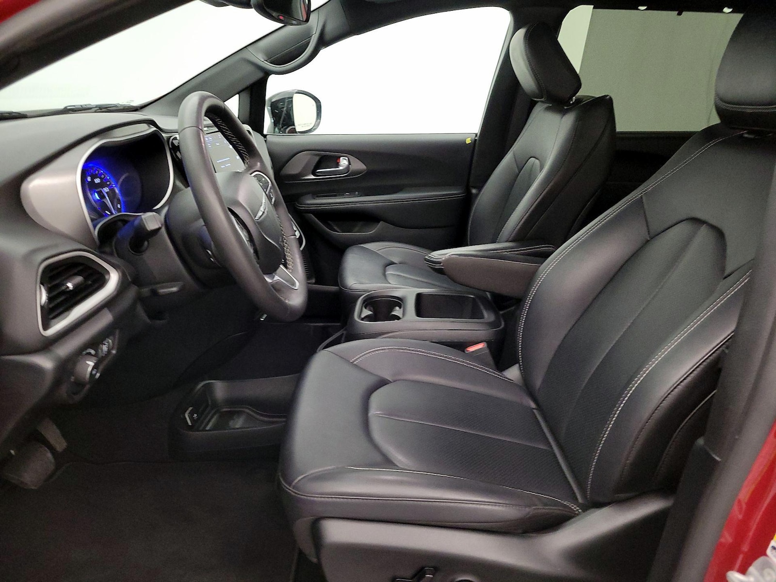 2025 Chrysler Pacifica Select - Photo 12