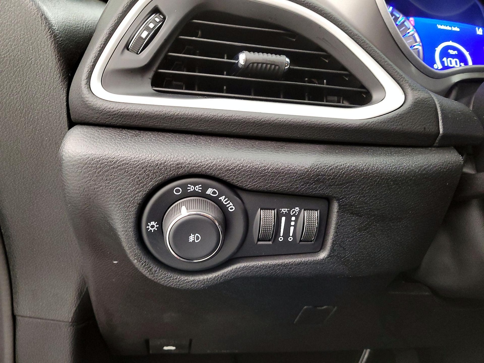 2025 Chrysler Pacifica Select - Photo 14