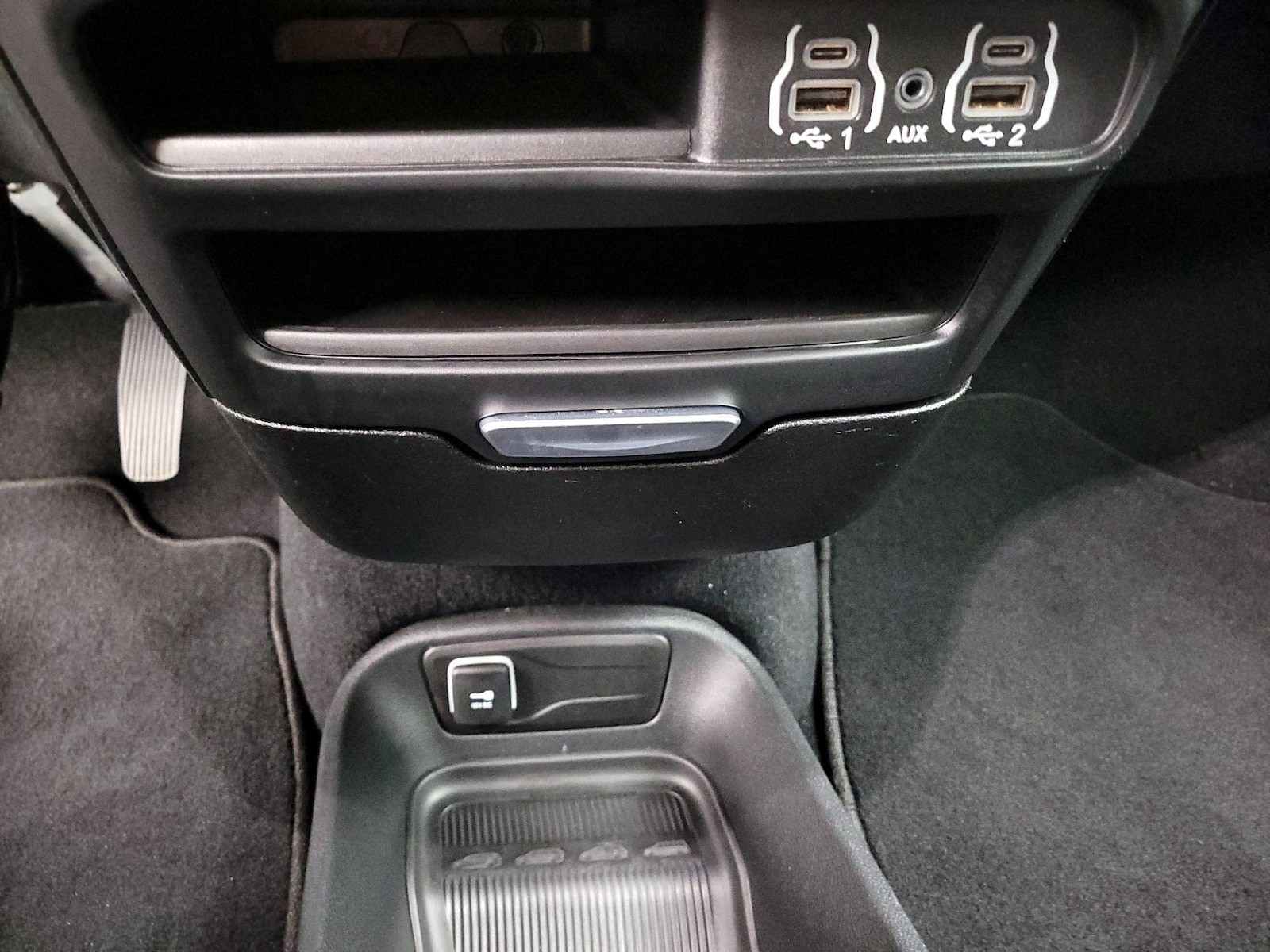 2025 Chrysler Pacifica Select - Photo 19