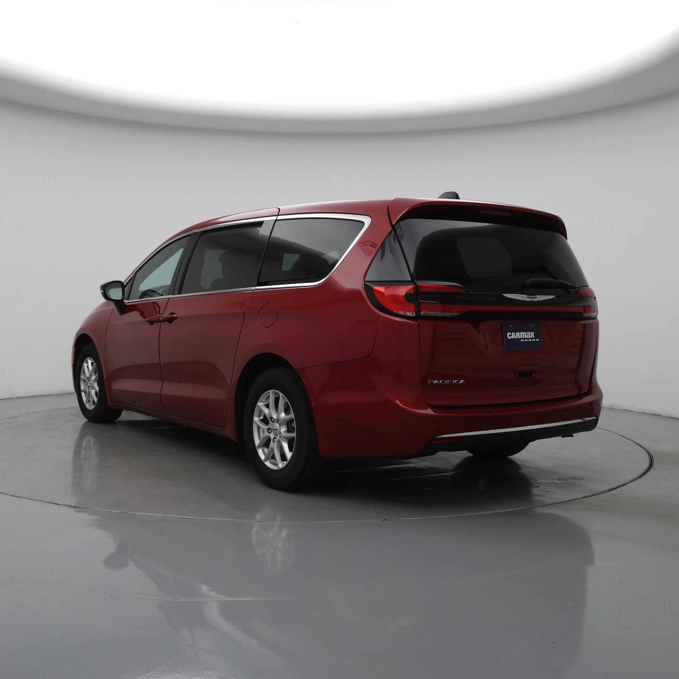 Thumbnail: 2025 Chrysler Pacifica - 2